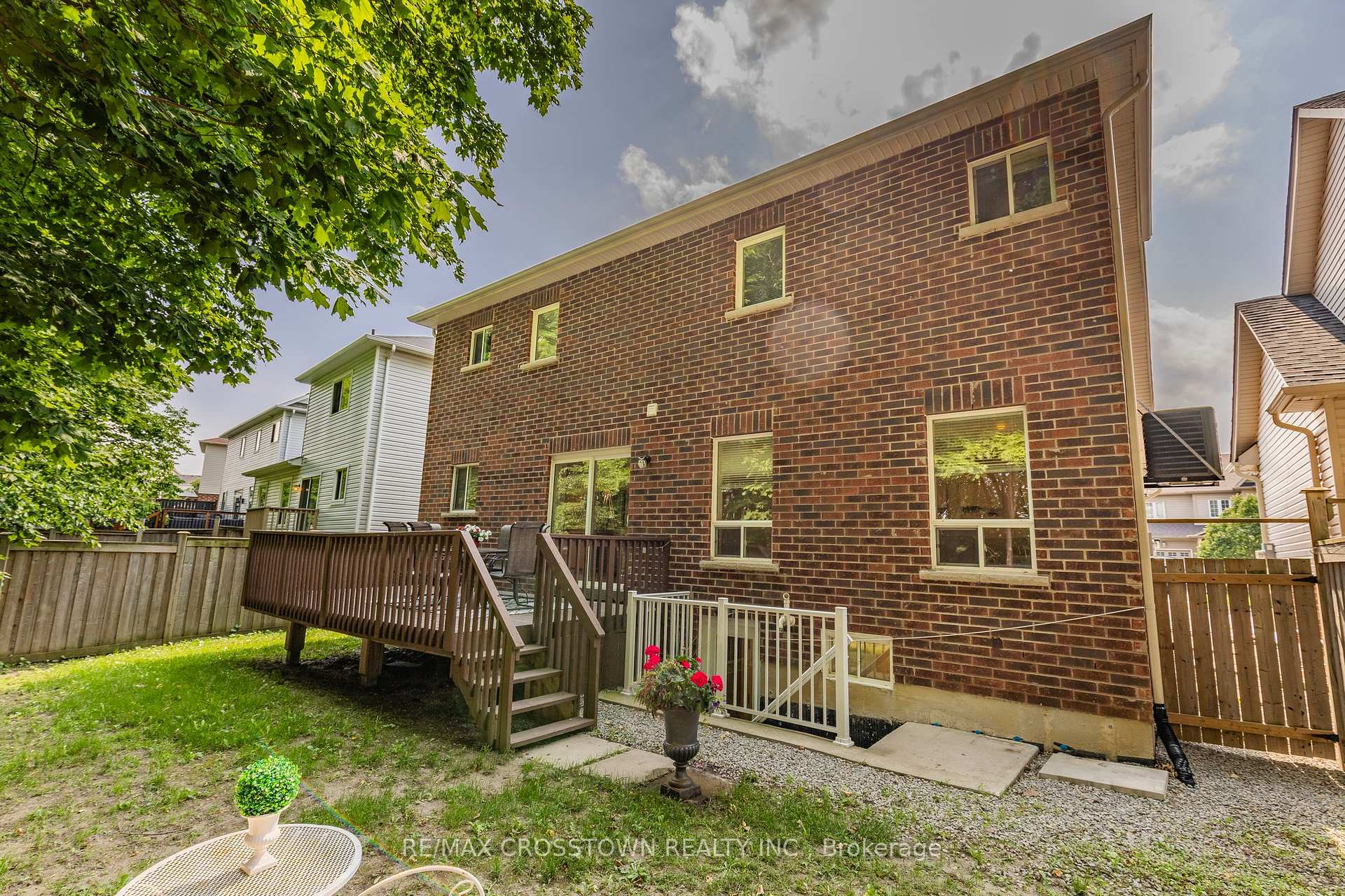 Photo 41 of 103 Diana Way, Barrie, Innis-Shore — HOMEH
