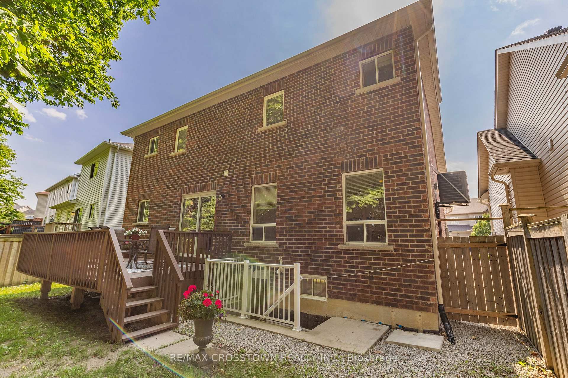 Photo 43 of 103 Diana Way, Barrie, Innis-Shore — HOMEH