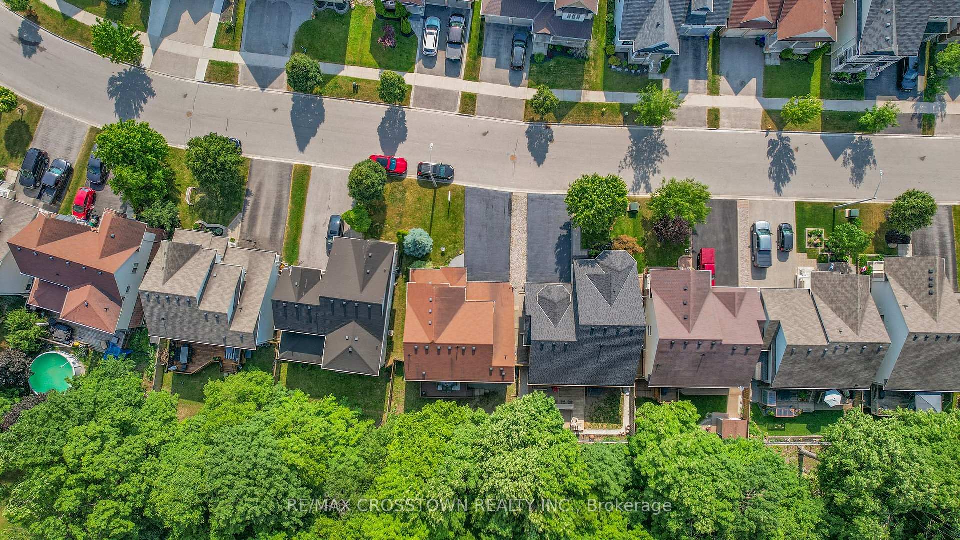 Photo 44 of 103 Diana Way, Barrie, Innis-Shore — HOMEH