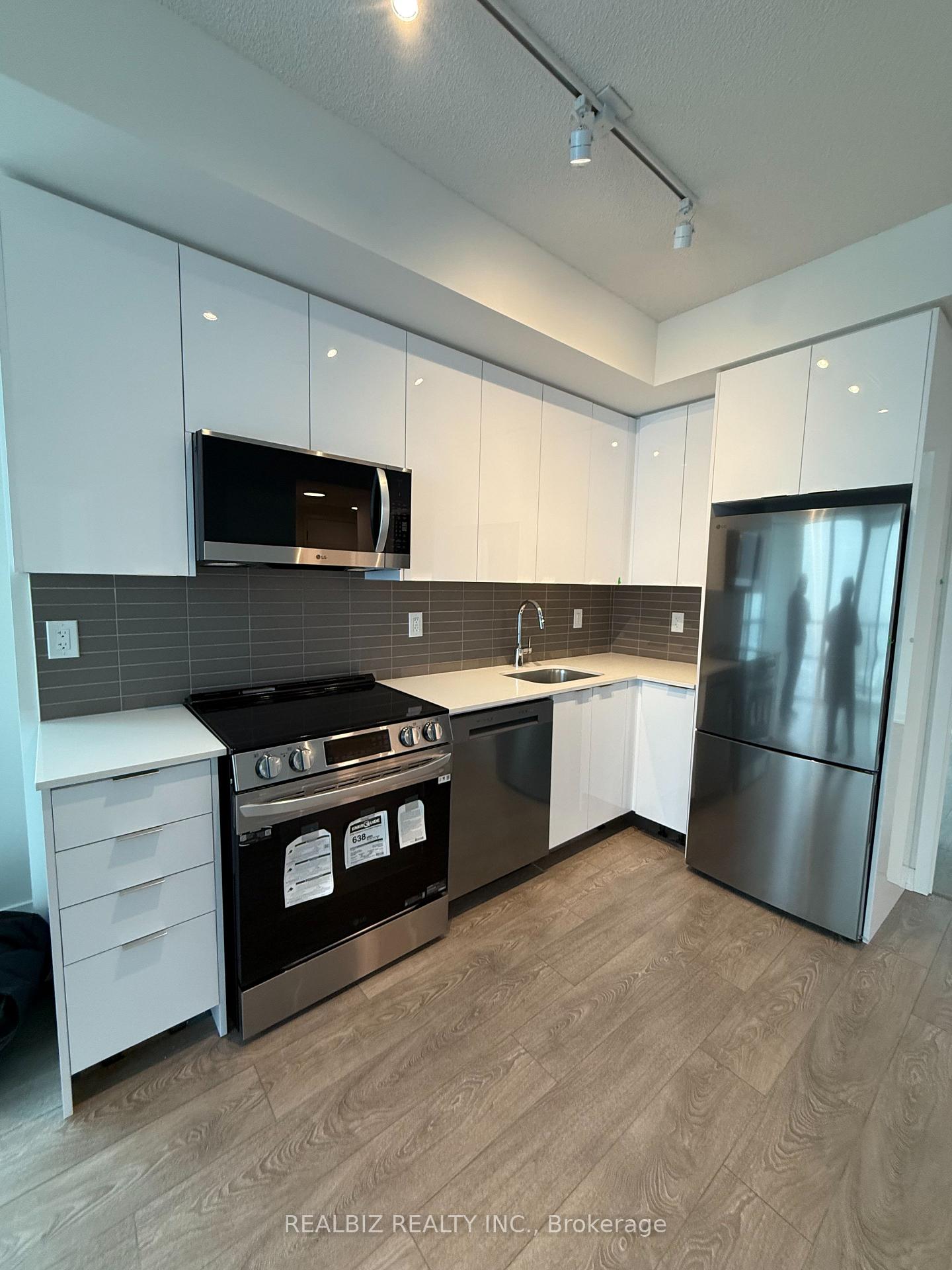 Photo 5 of Unit 2004, 225 Malta Avenue, Brampton, Fletcher's Creek South — HOMEH