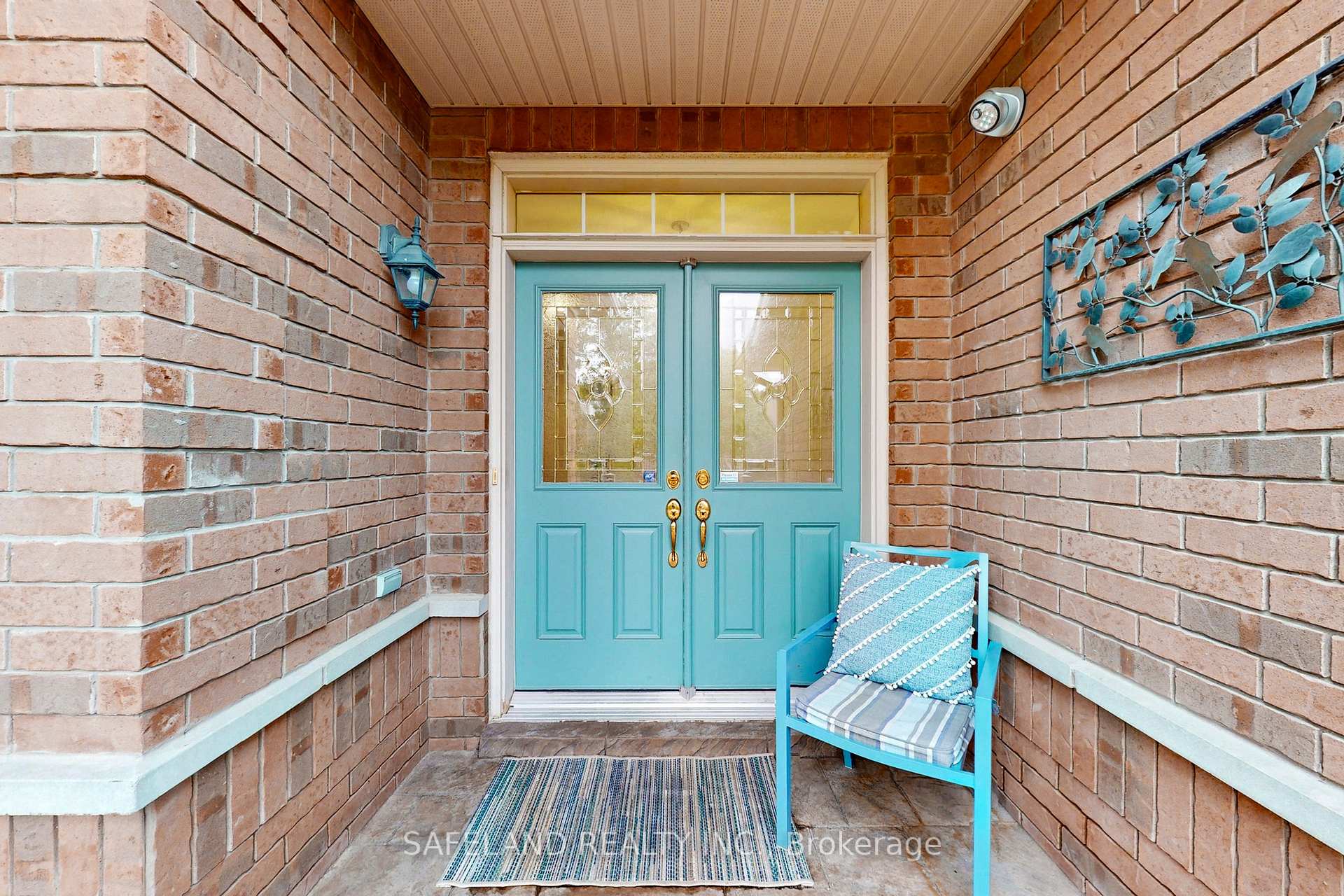 Photo 2 of 41 Eakins Drive, Aurora, Bayview Northeast — HOMEH