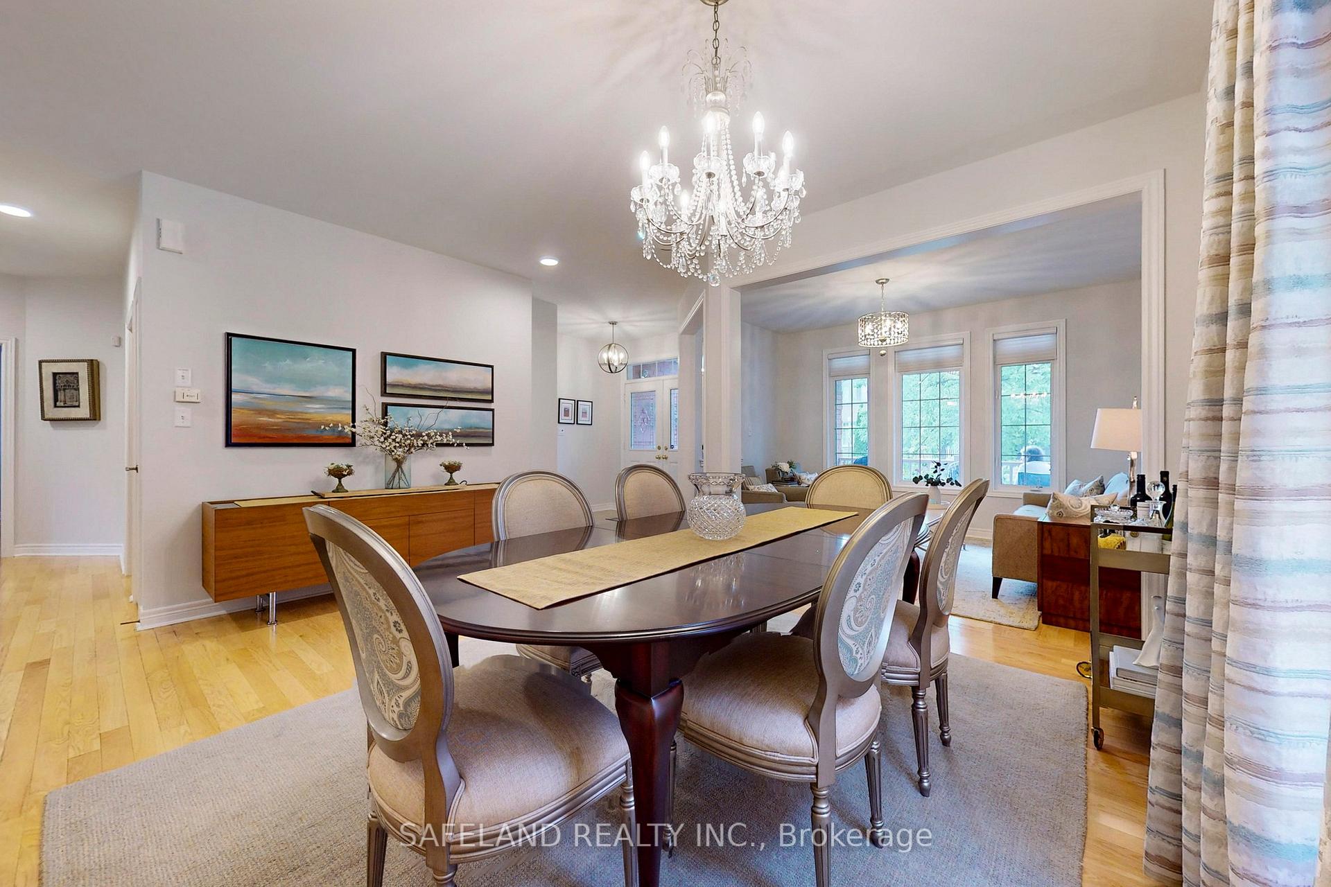 Photo 8 of 41 Eakins Drive, Aurora, Bayview Northeast — HOMEH