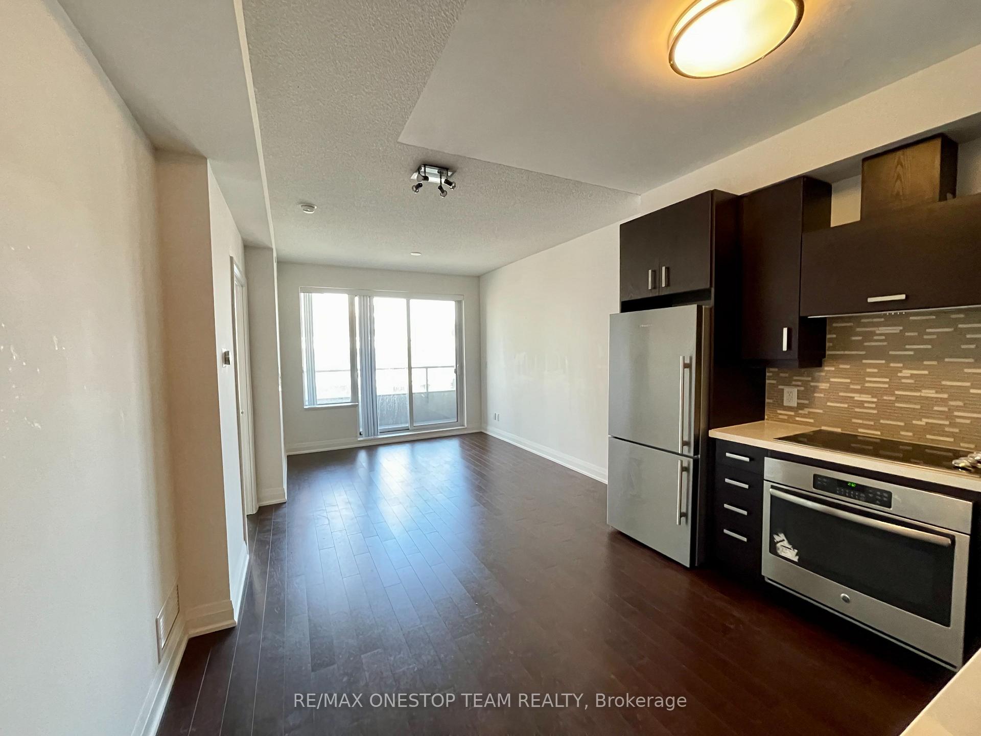 Photo 2 of Unit 325, 28 Uptown Drive, Markham, Unionville — HOMEH
