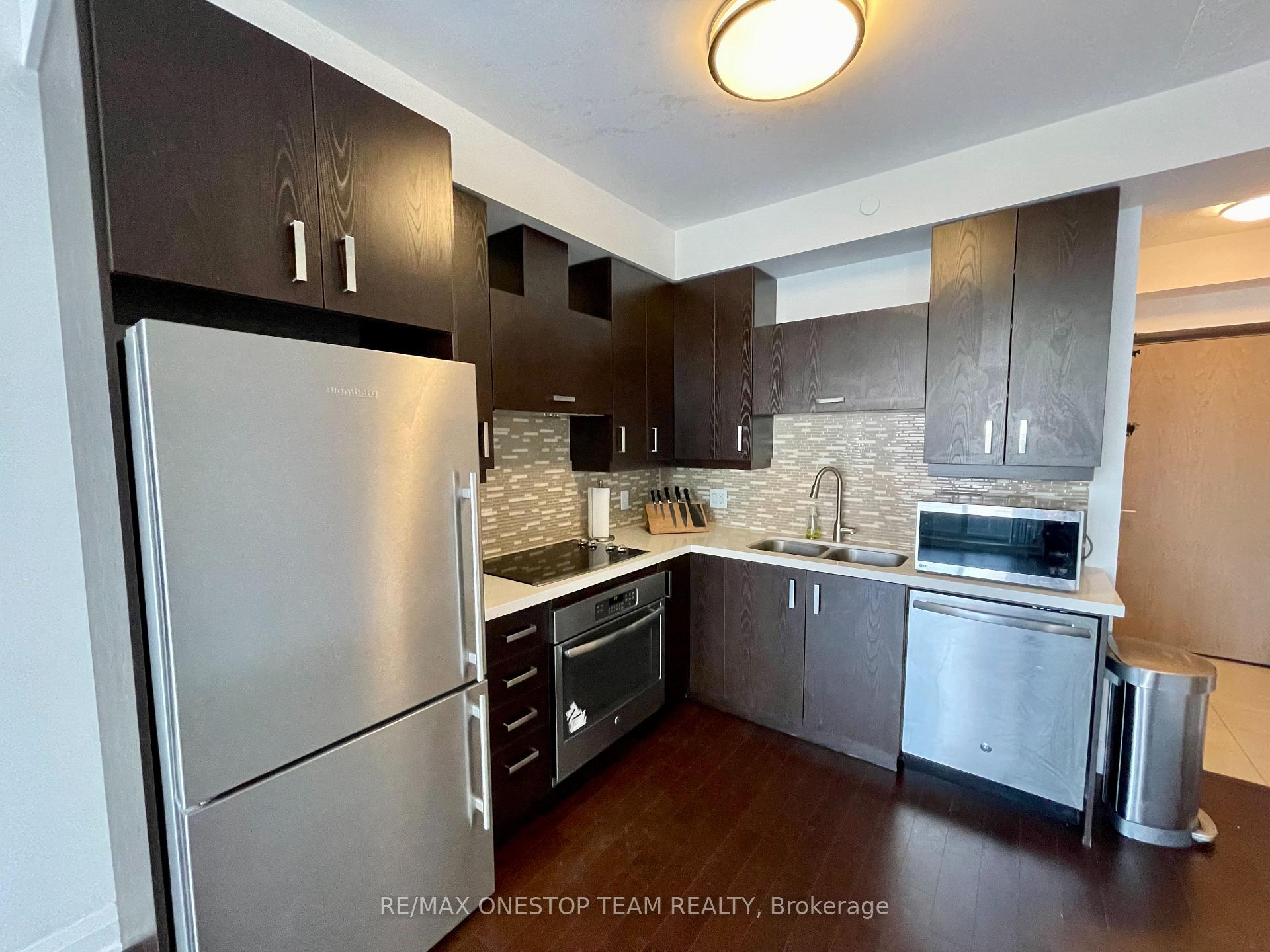 Photo 5 of Unit 325, 28 Uptown Drive, Markham, Unionville — HOMEH