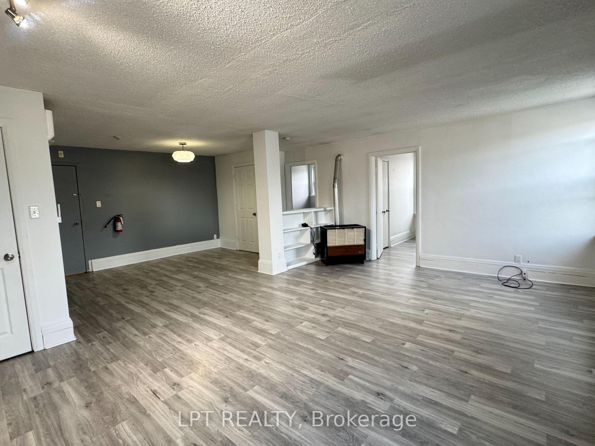 Photo 2 of Unit 2, 2 Queen Street W, Springwater, Elmvale — HOMEH