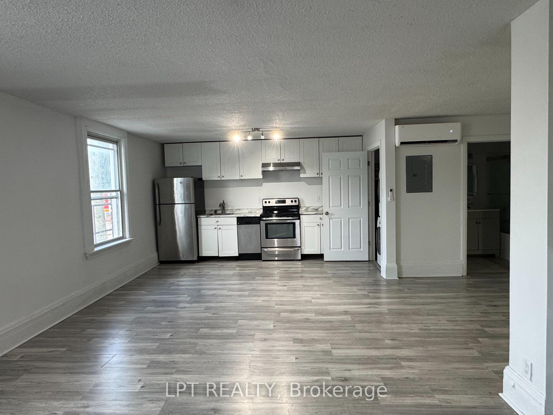 Photo 5 of Unit 2, 2 Queen Street W, Springwater, Elmvale — HOMEH