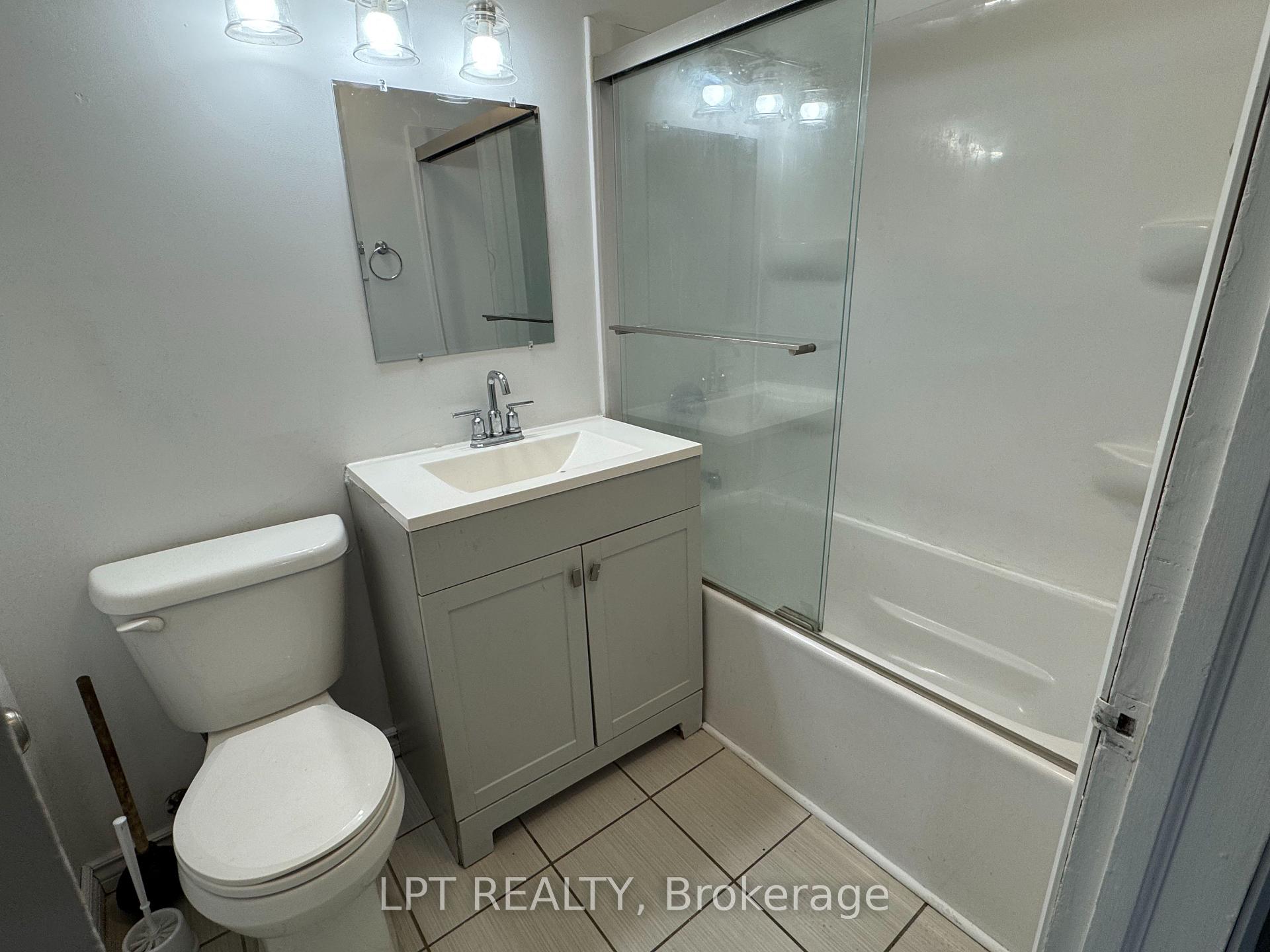 Photo 9 of Unit 2, 2 Queen Street W, Springwater, Elmvale — HOMEH
