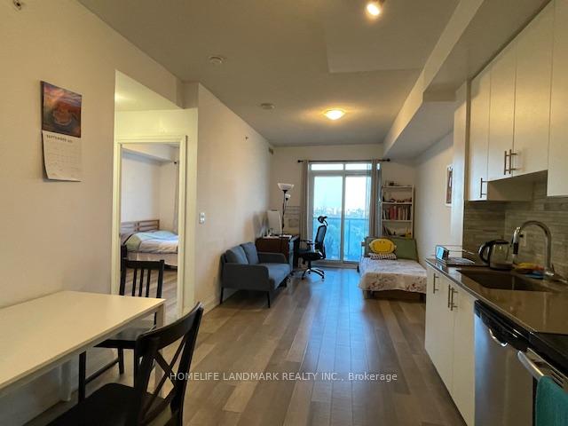Photo 4 of Unit 1628, 7161 Yonge Street, Markham, Grandview — HOMEH