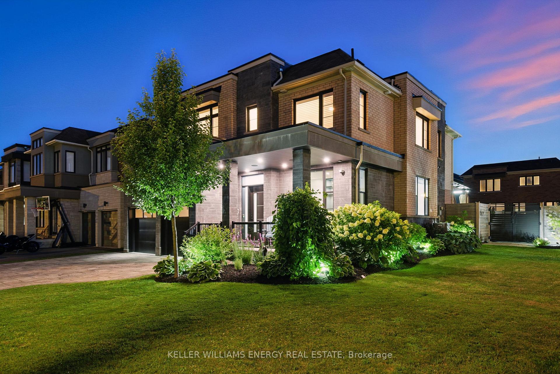 Front of 42 Yacht Drive
