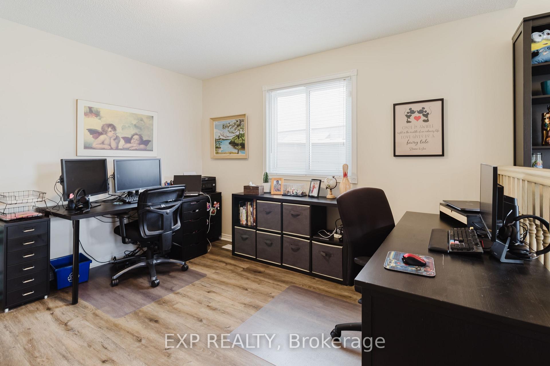 Photo 14 of 37 Springgarden Crescent, Hamilton, Stoney Creek Mountain — HOMEH