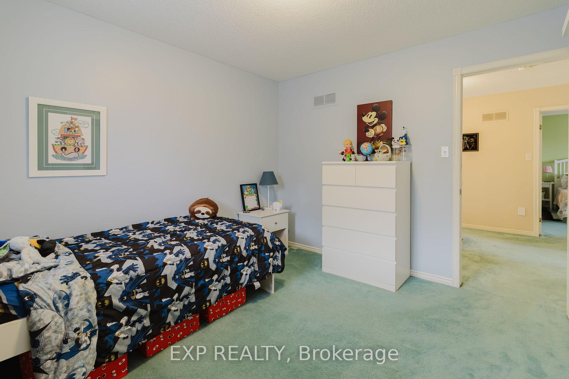 Photo 78 of 37 Springgarden Crescent, Hamilton, Stoney Creek Mountain — HOMEH