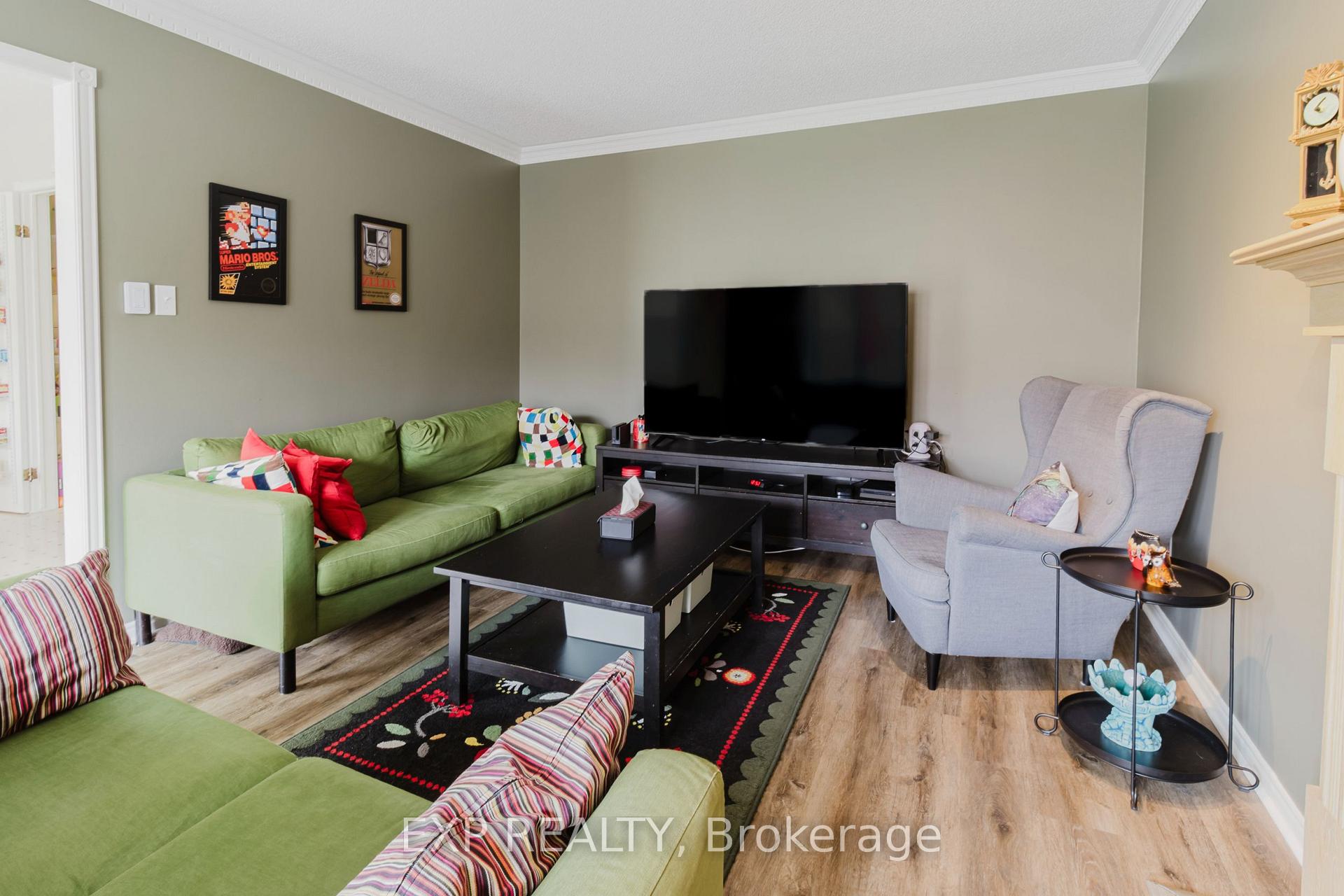 Photo 46 of 37 Springgarden Crescent, Hamilton, Stoney Creek Mountain — HOMEH