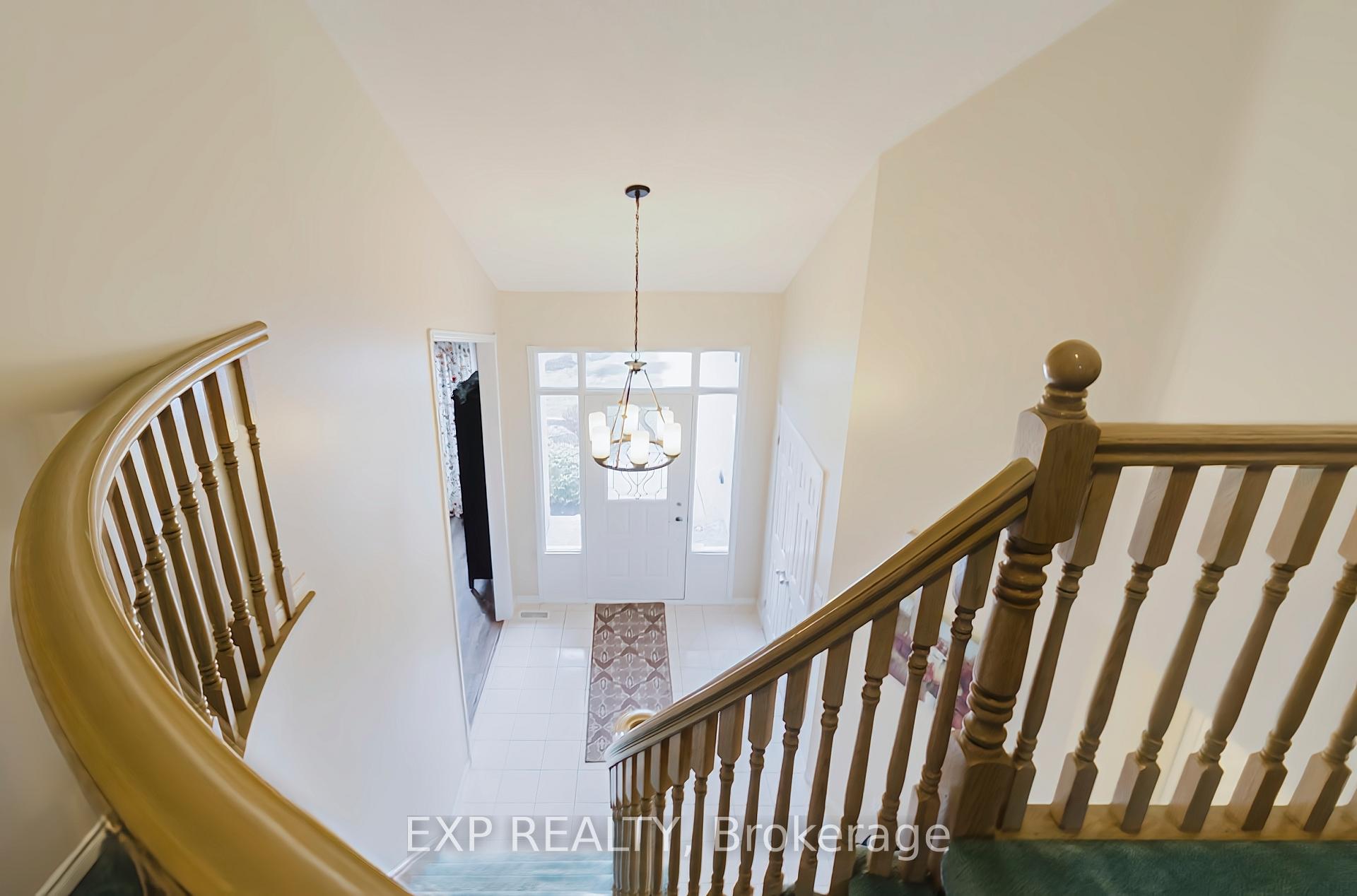 Photo 81 of 37 Springgarden Crescent, Hamilton, Stoney Creek Mountain — HOMEH