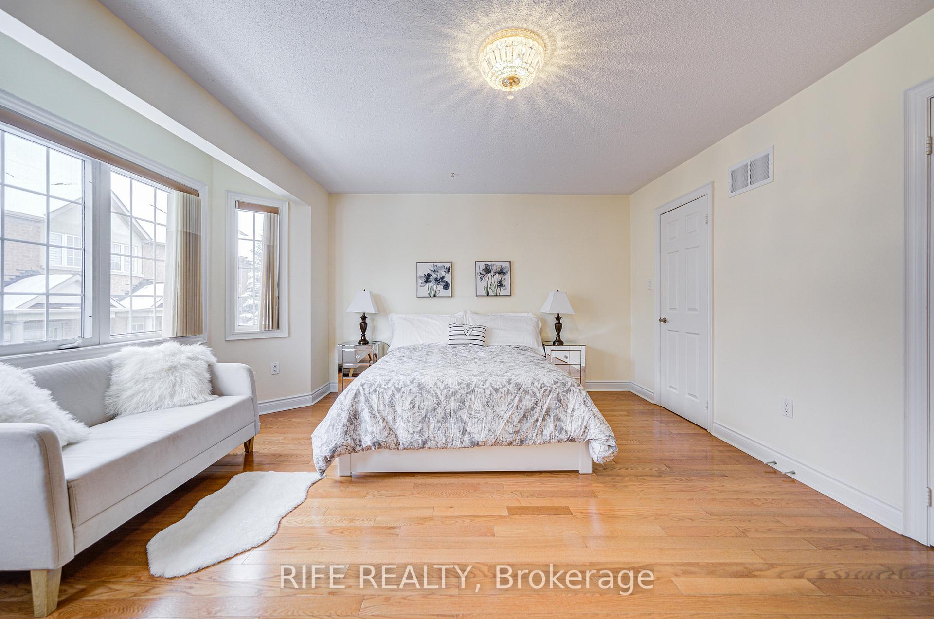 Photo 33 of Unit TH0057, 99 Legends Way, Markham, Unionville — HOMEH
