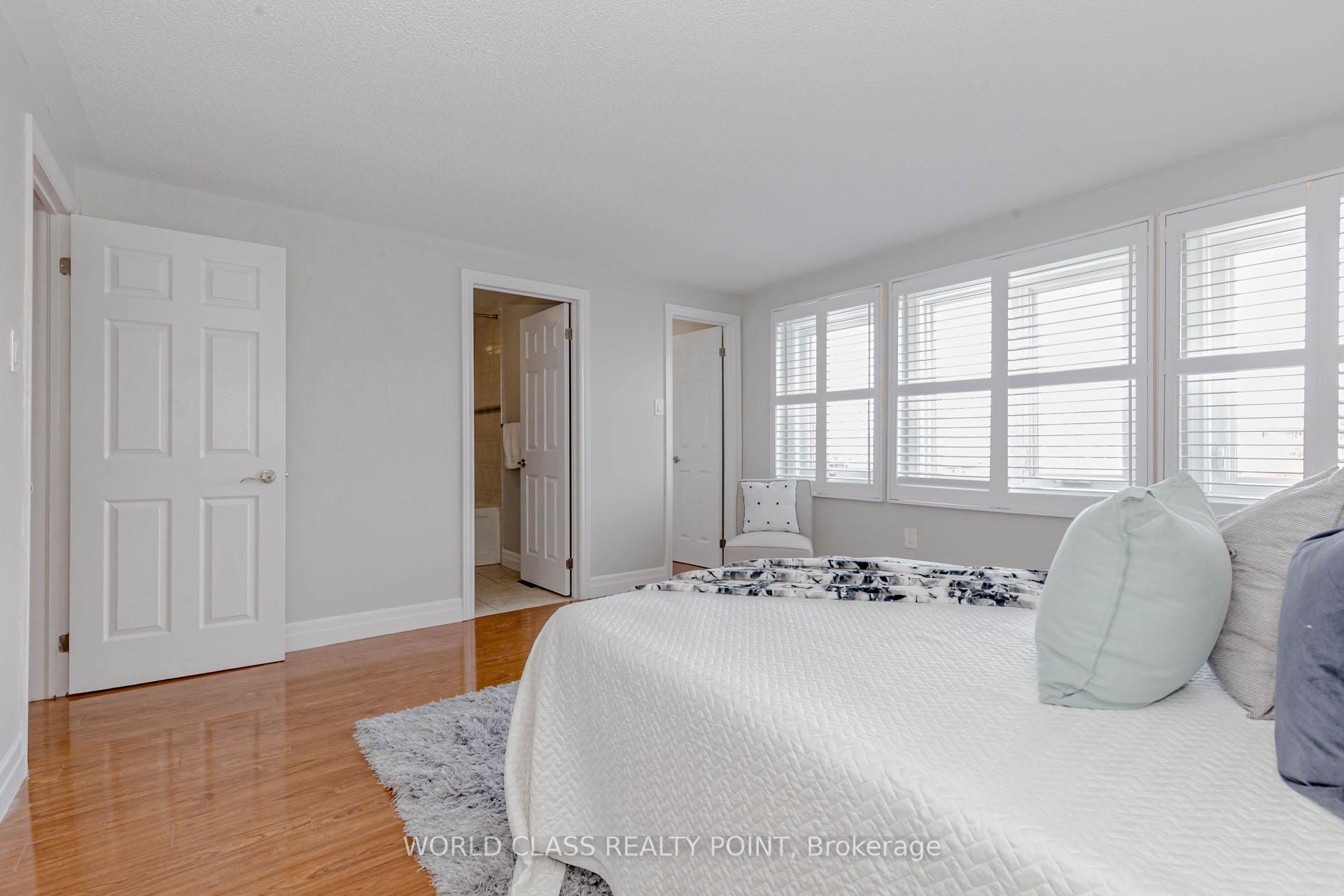 Photo 19 of 54 Wooliston Crescent N, Brampton, Fletcher's West — HOMEH