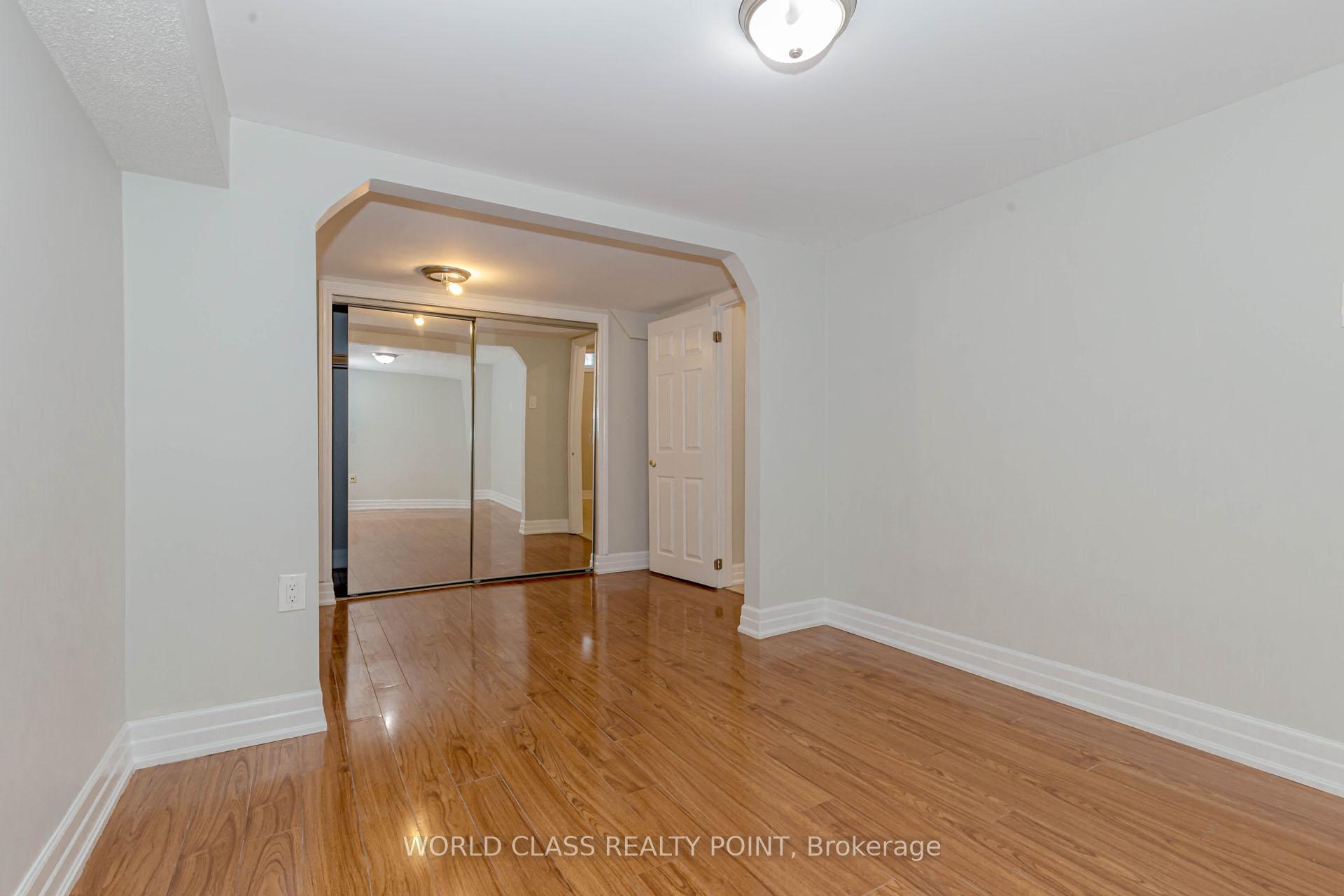 Photo 28 of 54 Wooliston Crescent N, Brampton, Fletcher's West — HOMEH
