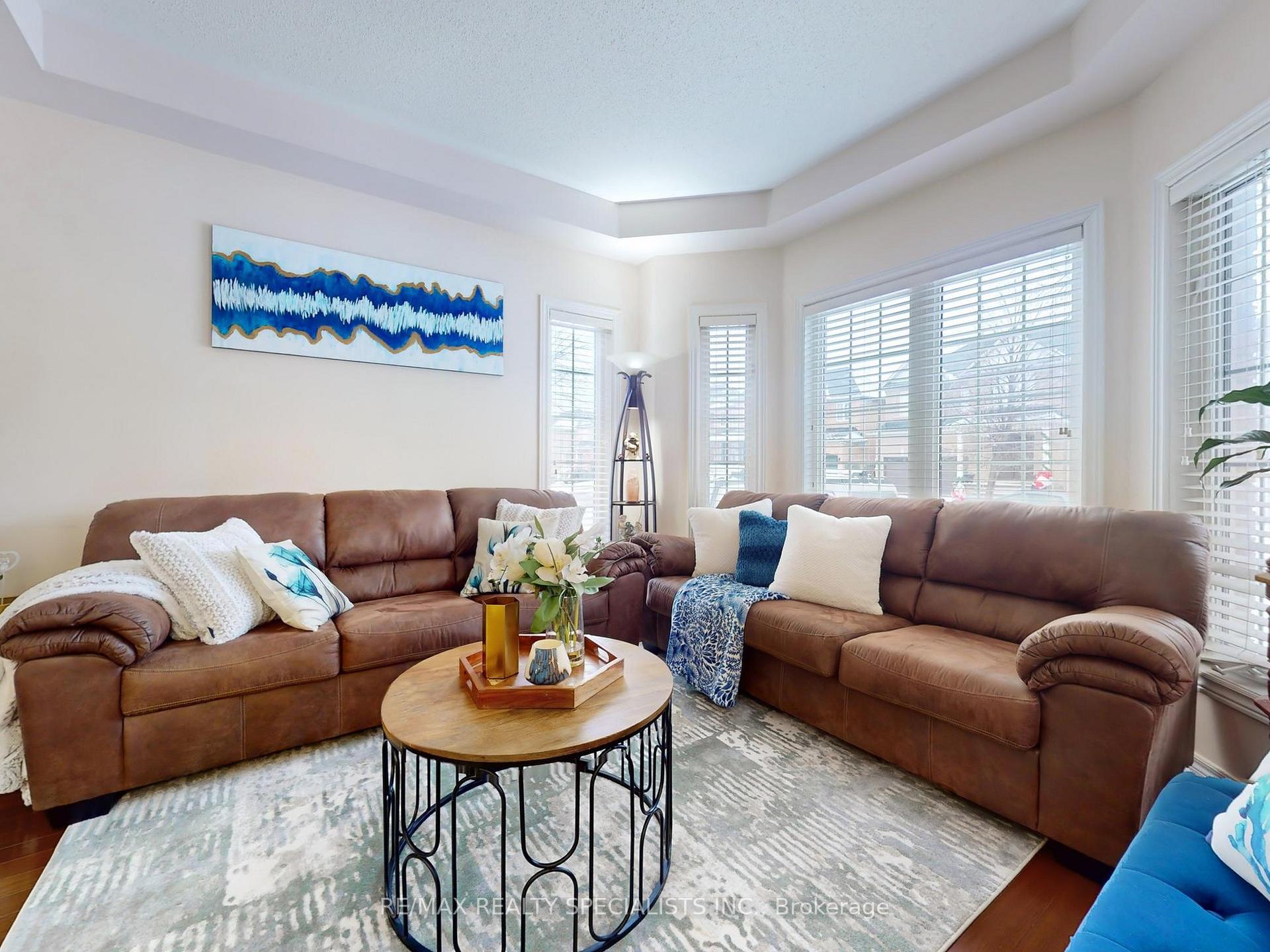 Photo 3 of 29 Rathmore Street, Brampton, Bram East — HOMEH
