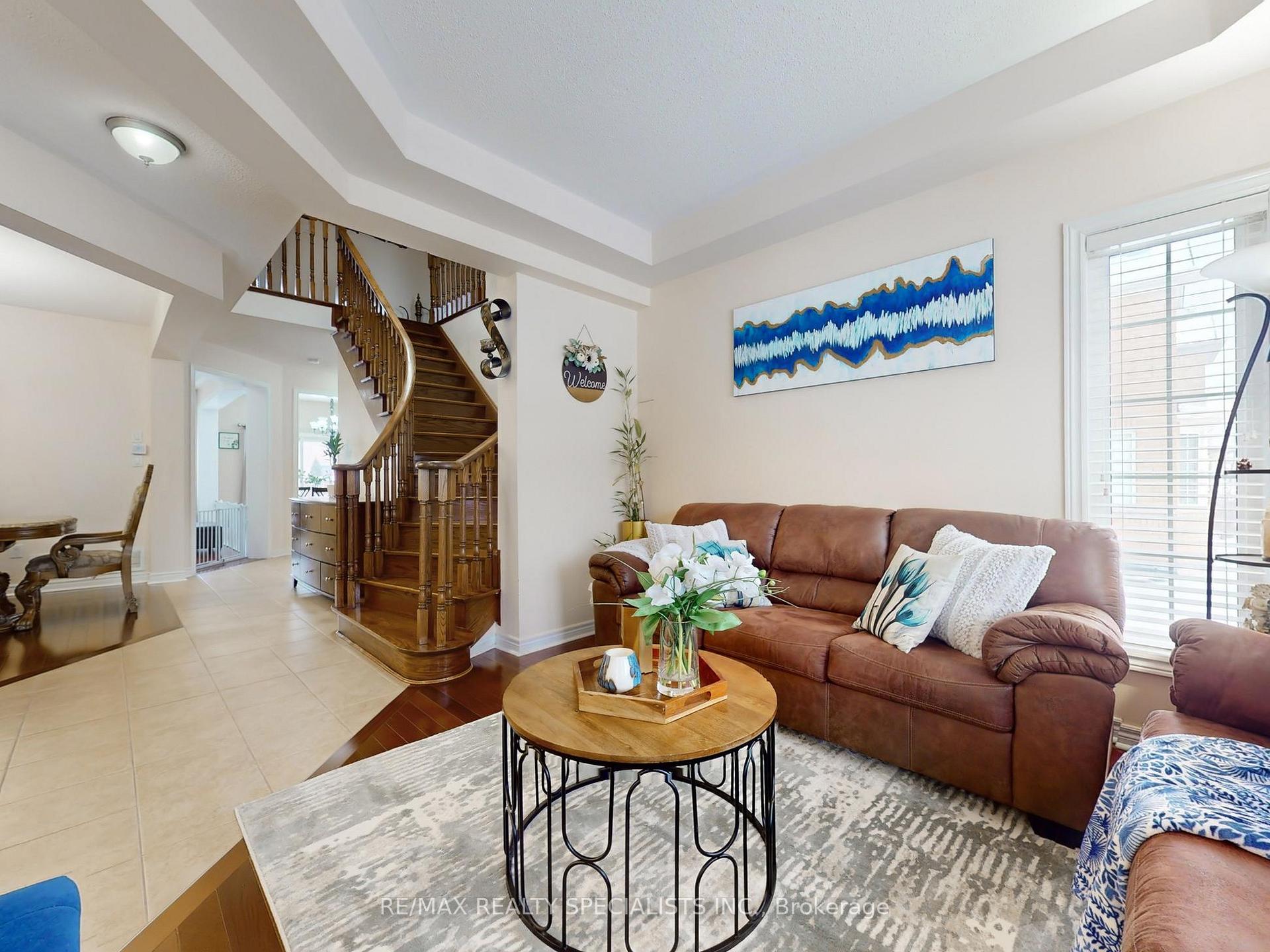 Photo 4 of 29 Rathmore Street, Brampton, Bram East — HOMEH
