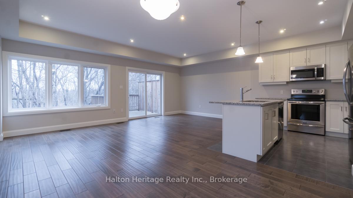 Photo 40 of Unit 21, 40 Hamilton Street S, Hamilton, Waterdown — HOMEH