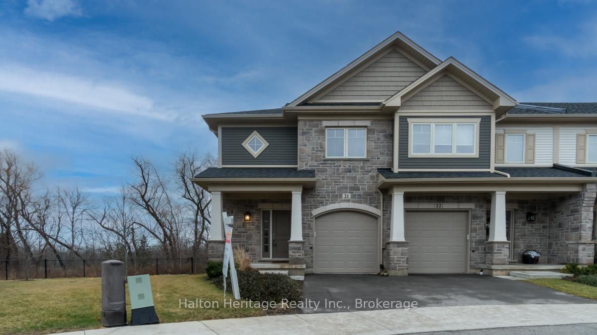 Photo 3 of Unit 21, 40 Hamilton Street S, Hamilton, Waterdown — HOMEH