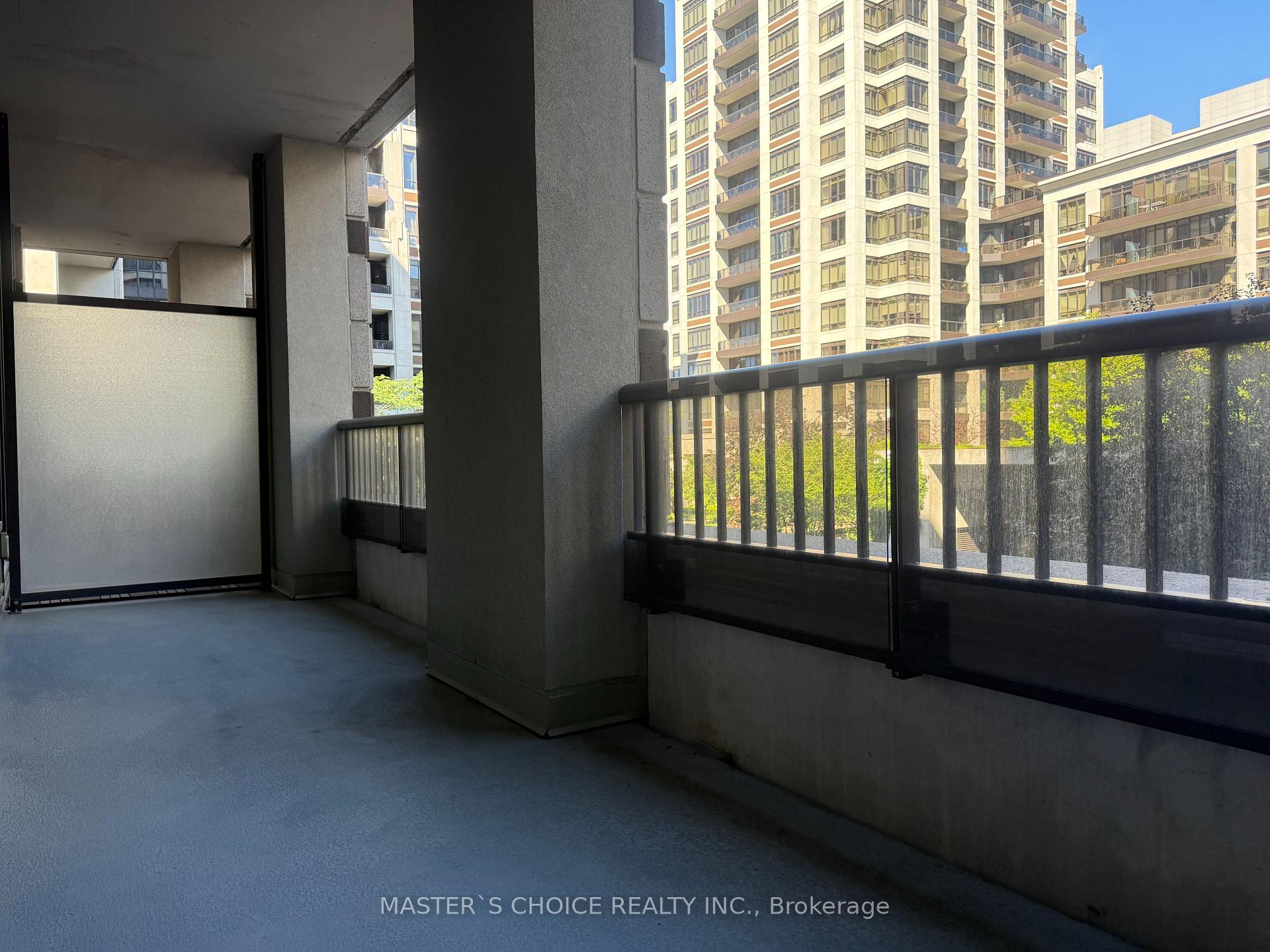 Photo 5 of Unit 312, 38 Cedarland Drive, Markham, Unionville — HOMEH