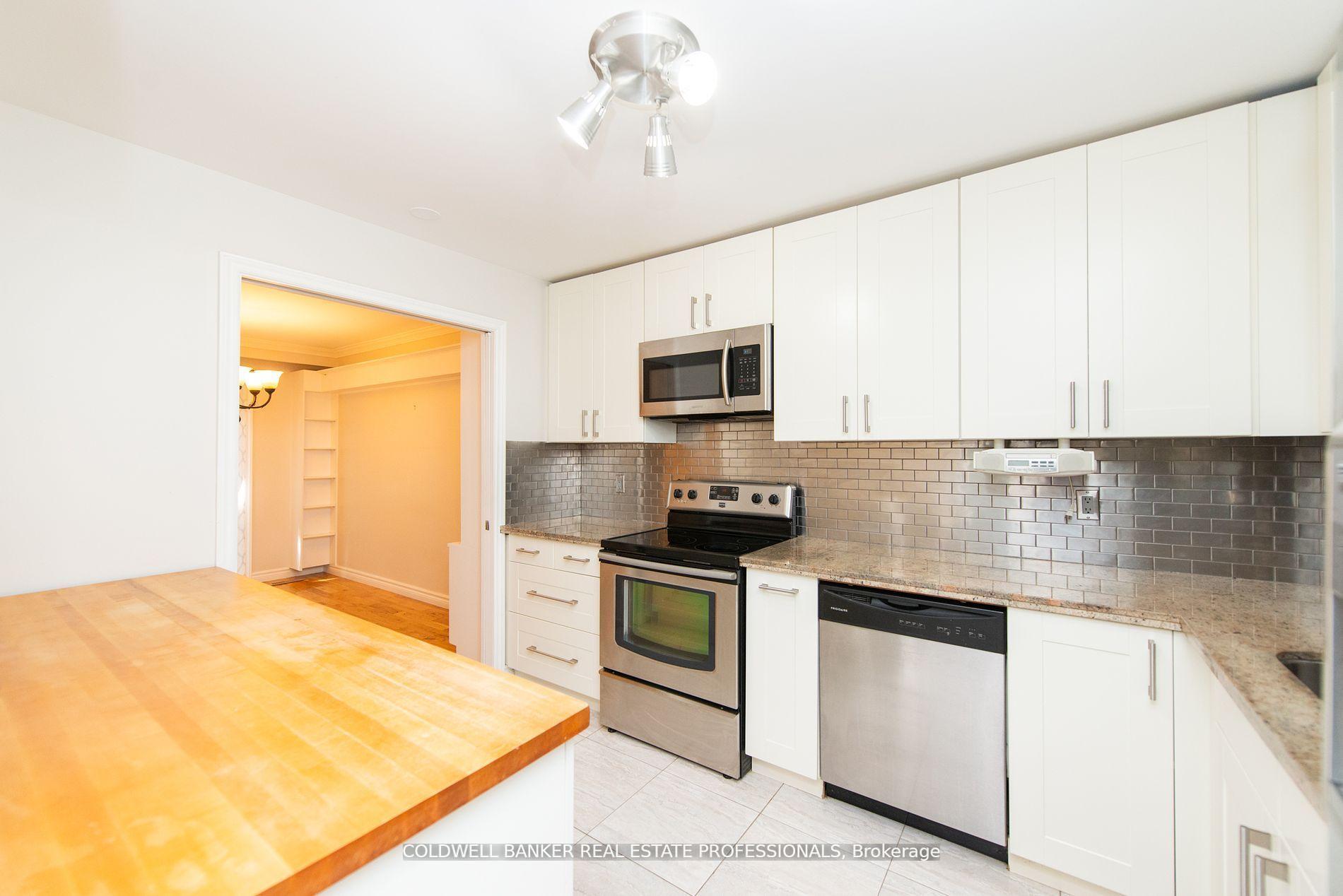 Photo 10 of Unit 22, 264 Royal Orchard Boulevard, Markham, Royal Orchard — HOMEH