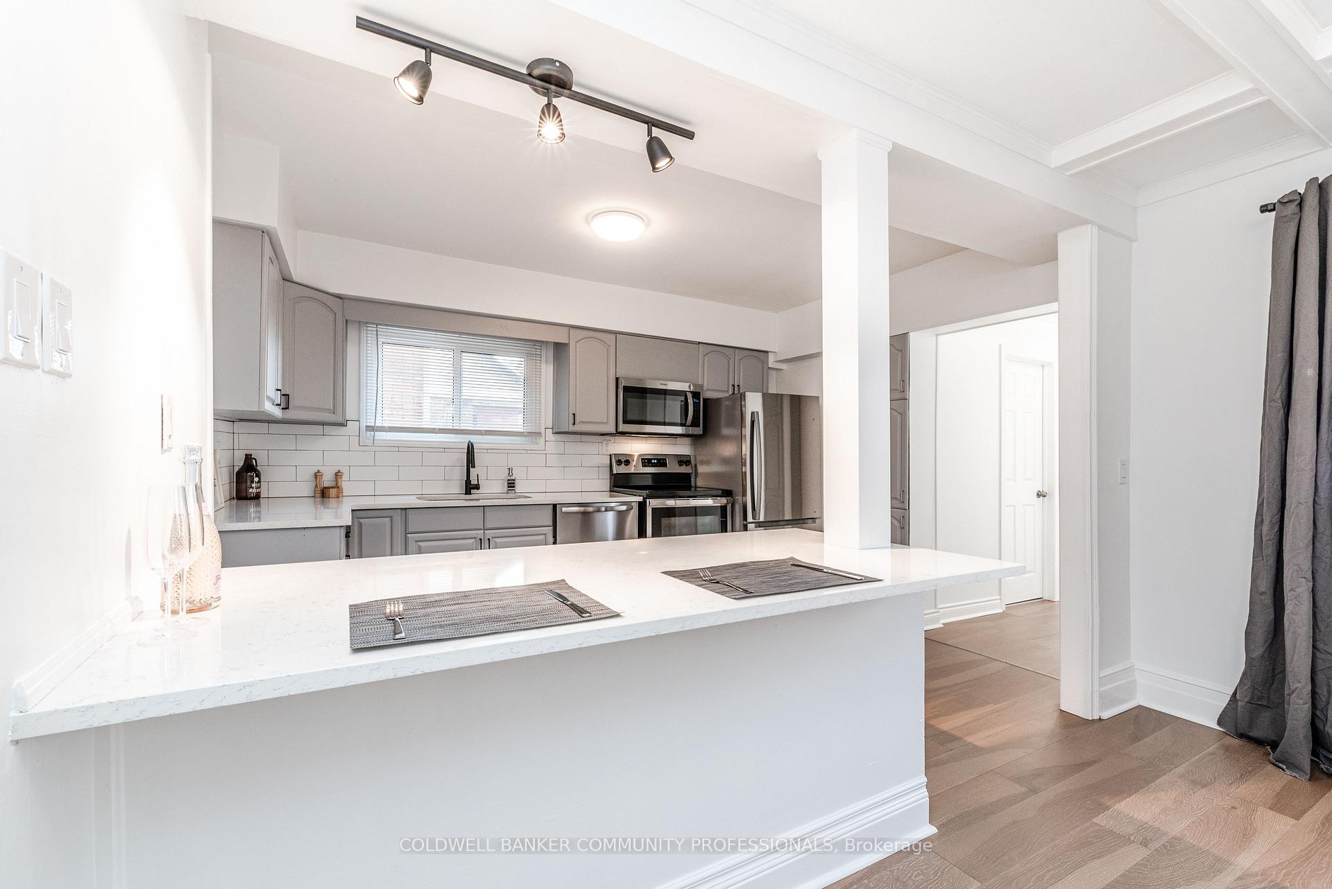 Photo 13 of 73 Balmoral Avenue N, Hamilton, Crown Point — HOMEH