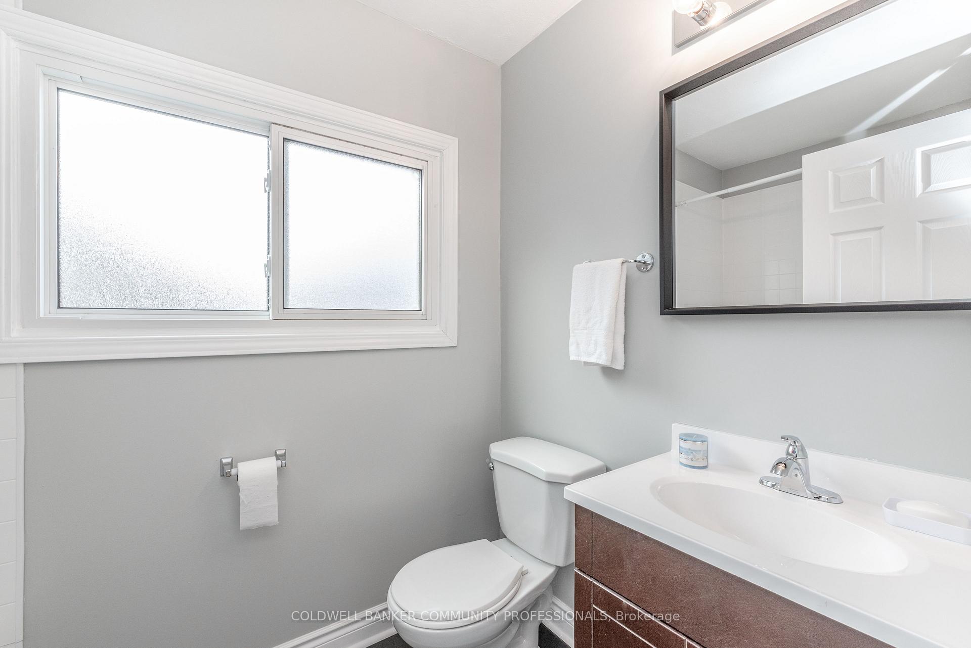 Photo 20 of 73 Balmoral Avenue N, Hamilton, Crown Point — HOMEH