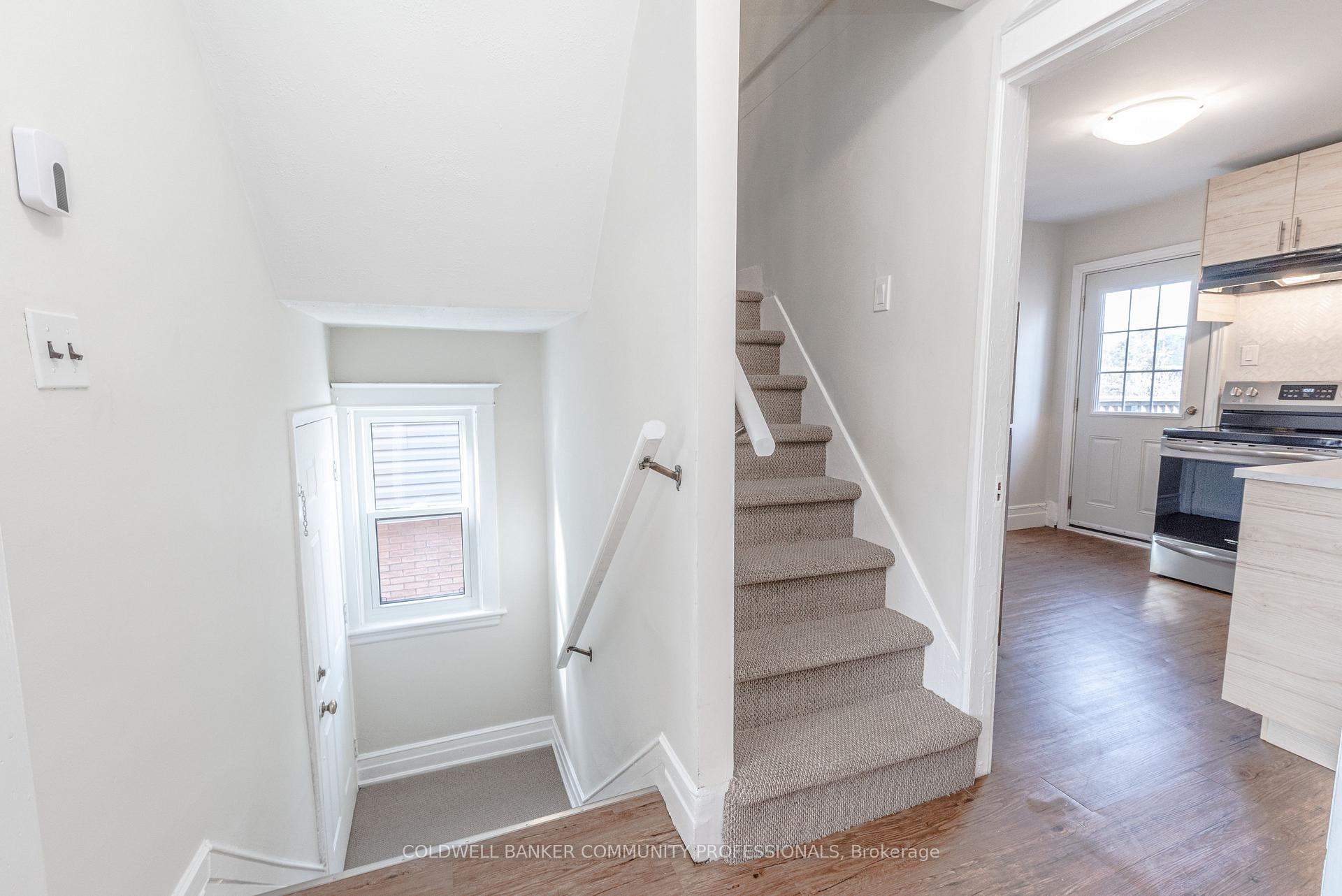Photo 23 of 73 Balmoral Avenue N, Hamilton, Crown Point — HOMEH