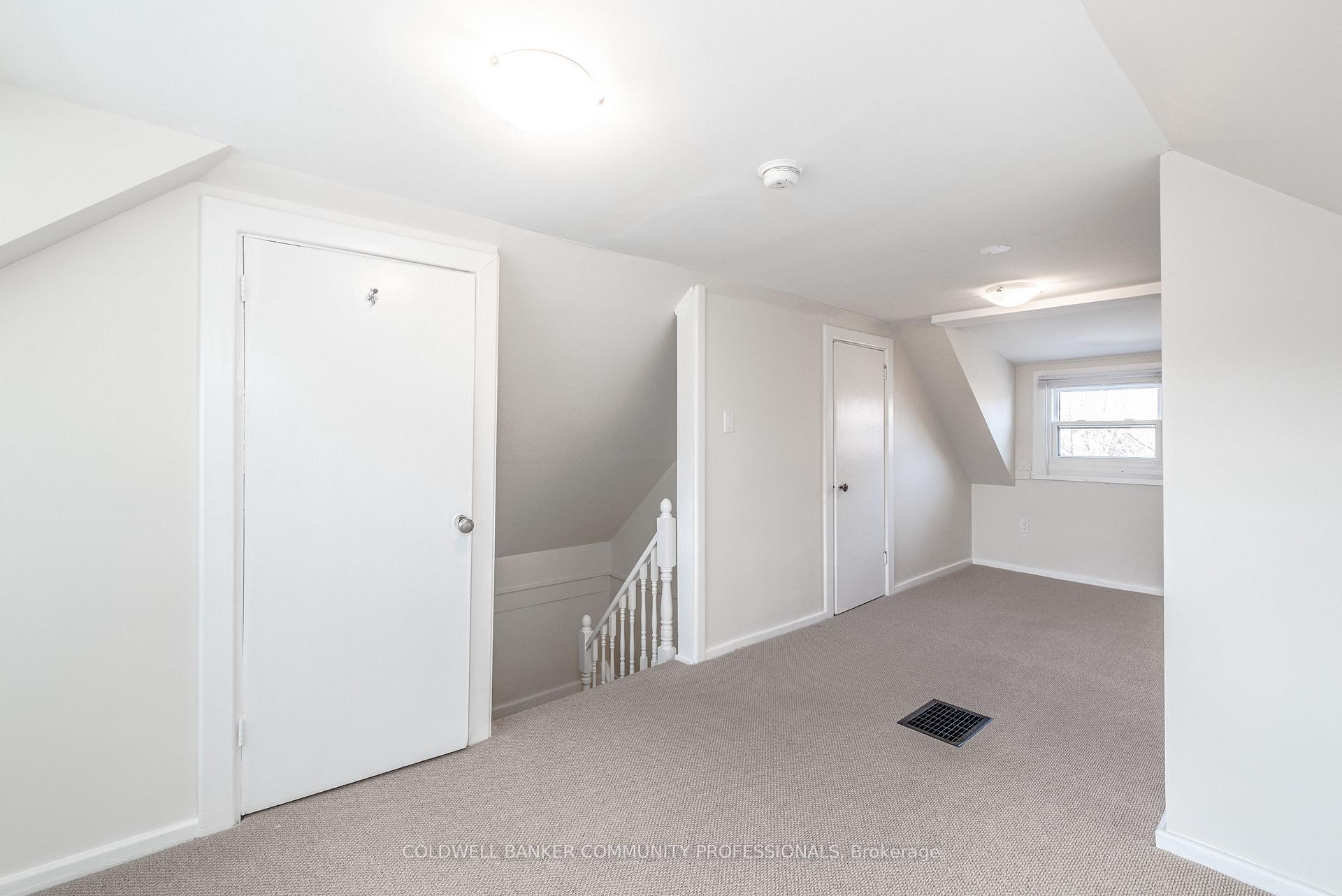 Photo 35 of 73 Balmoral Avenue N, Hamilton, Crown Point — HOMEH