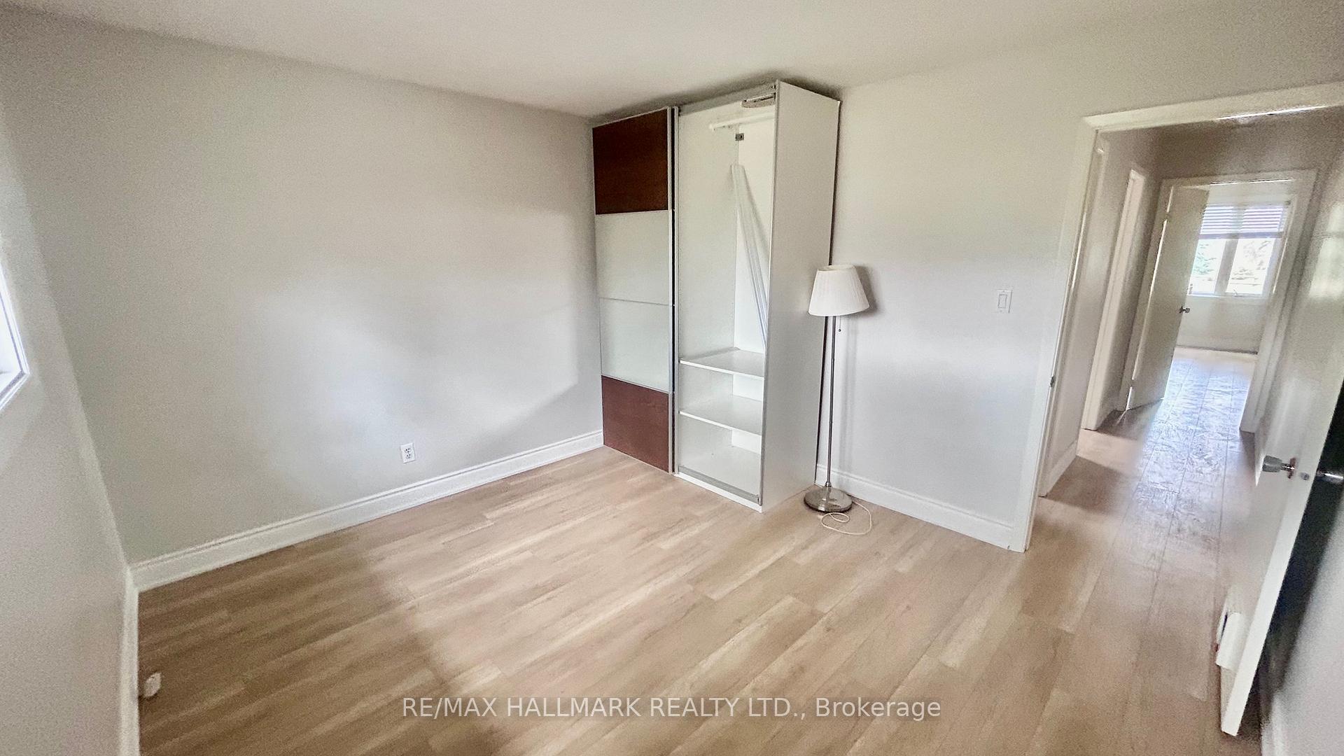 Photo 14 of 8 Dunblaine Crescent, Brampton, Southgate — HOMEH