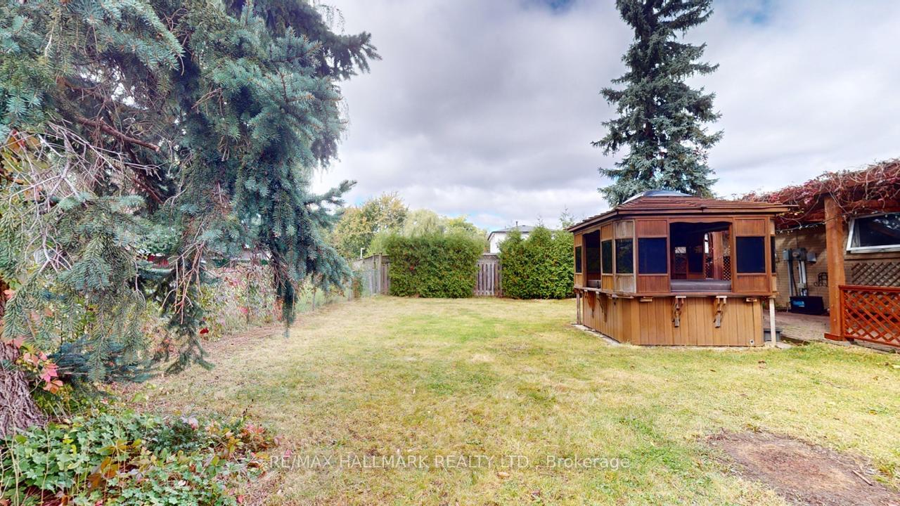 Photo 48 of 8 Dunblaine Crescent, Brampton, Southgate — HOMEH