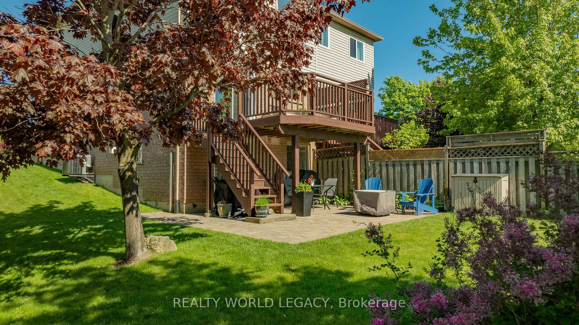 Photo 9 of 30 Kildonan Crescent, Hamilton, Waterdown — HOMEH