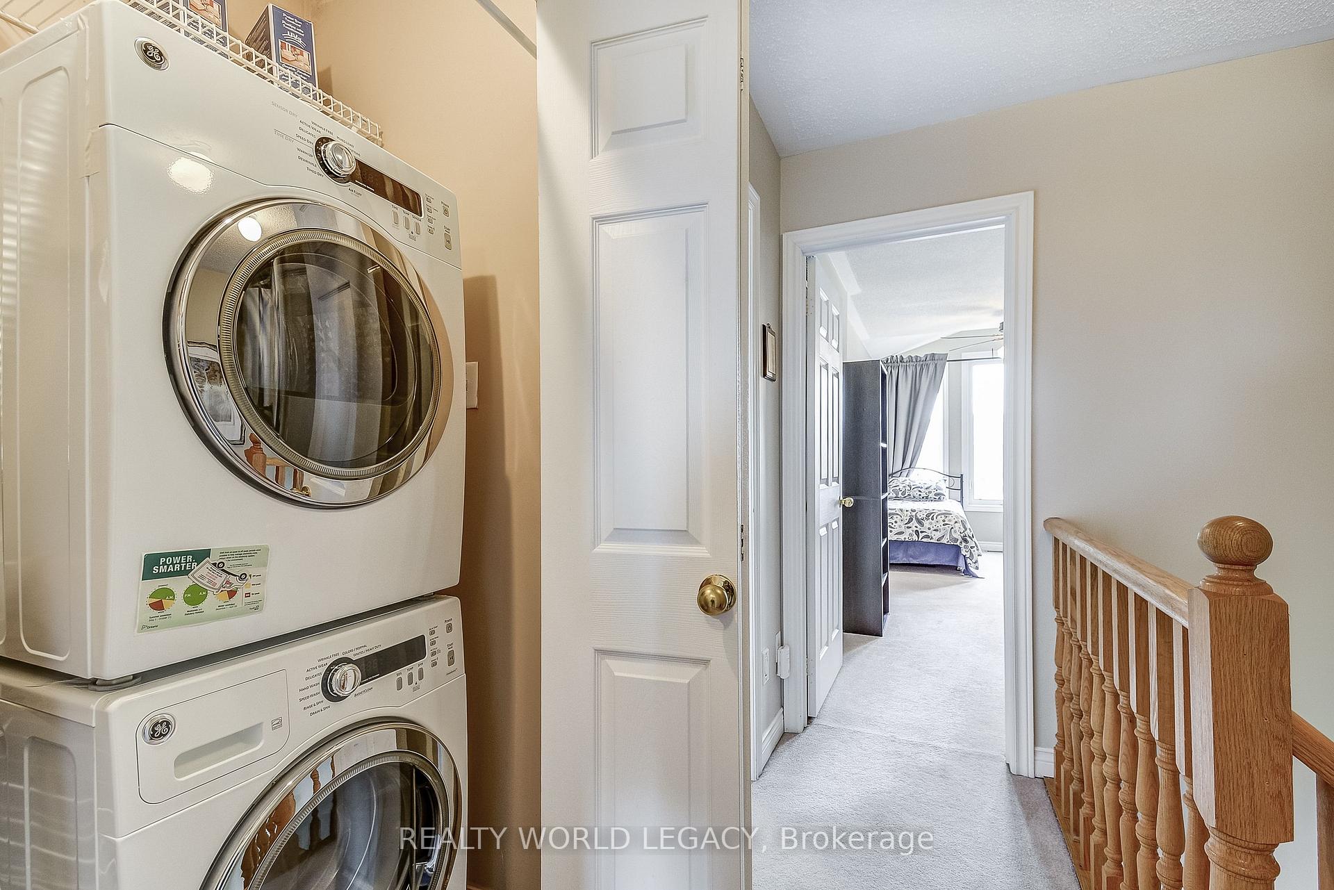 Photo 24 of 30 Kildonan Crescent, Hamilton, Waterdown — HOMEH