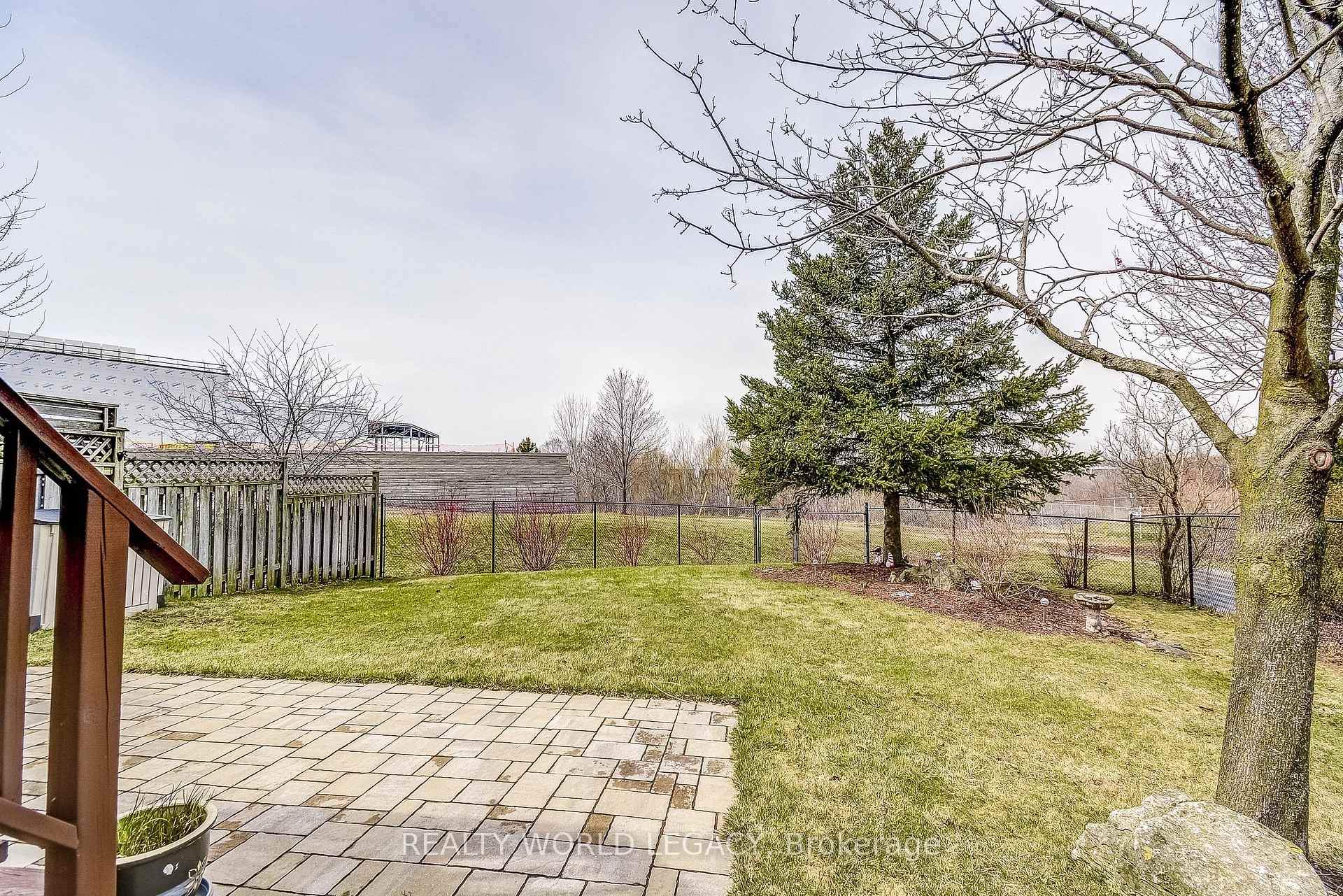 Photo 27 of 30 Kildonan Crescent, Hamilton, Waterdown — HOMEH