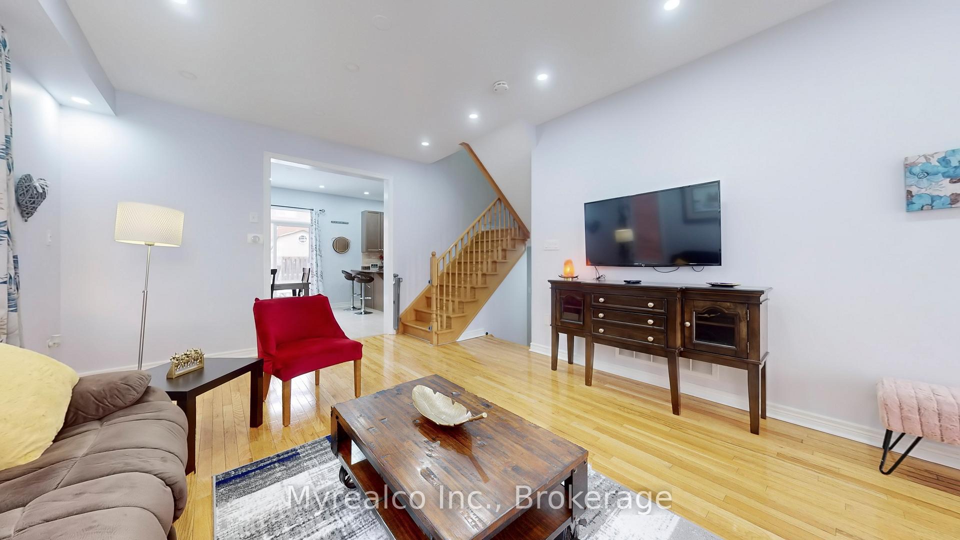 Photo 7 of 33 Windflower Road, Brampton, Northwest Sandalwood Parkway — HOMEH
