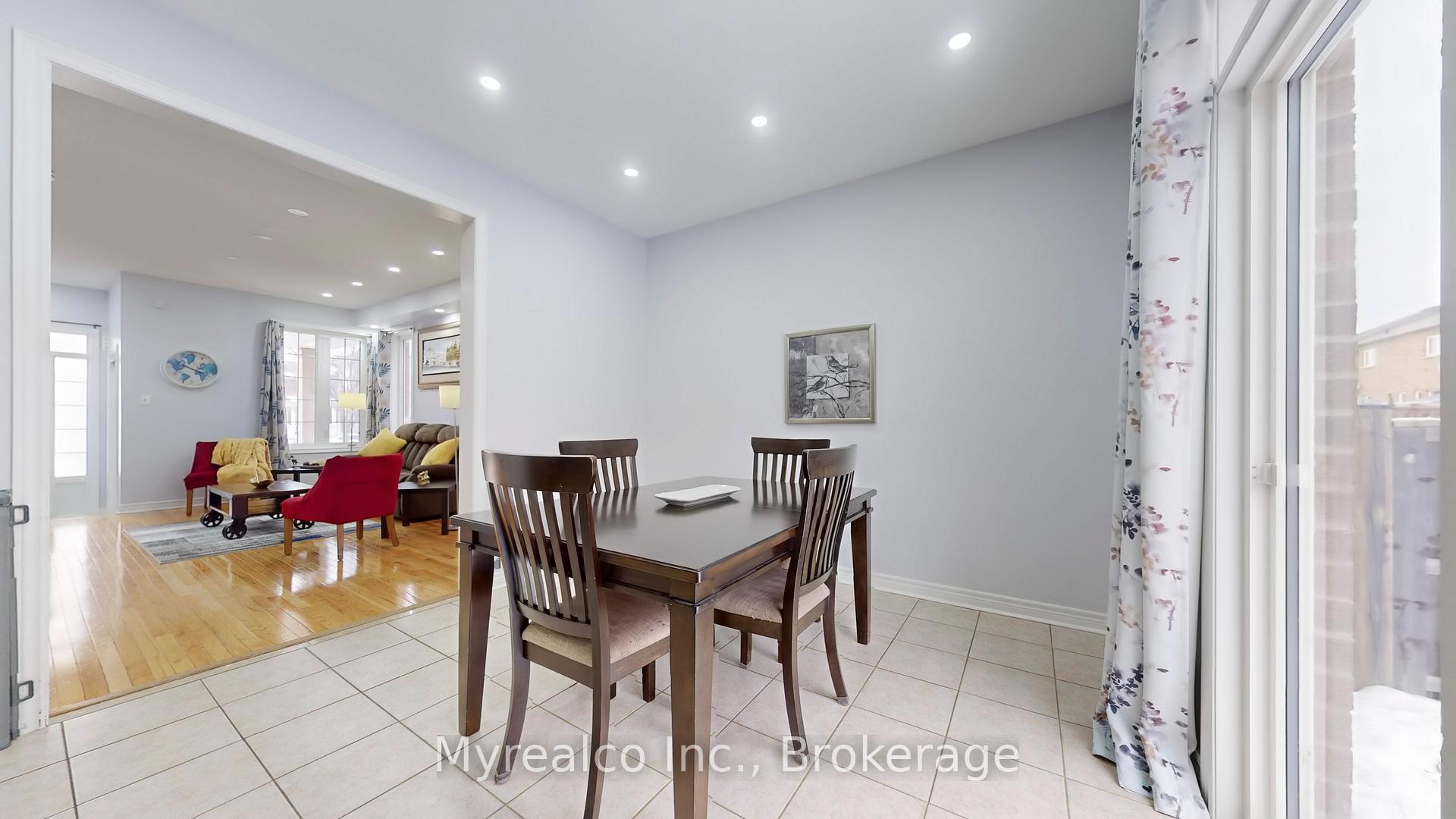 Photo 10 of 33 Windflower Road, Brampton, Northwest Sandalwood Parkway — HOMEH