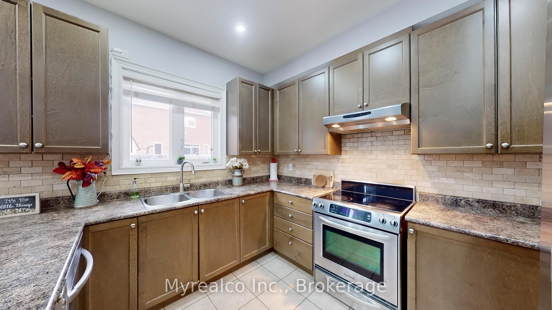 Photo 12 of 33 Windflower Road, Brampton, Northwest Sandalwood Parkway — HOMEH