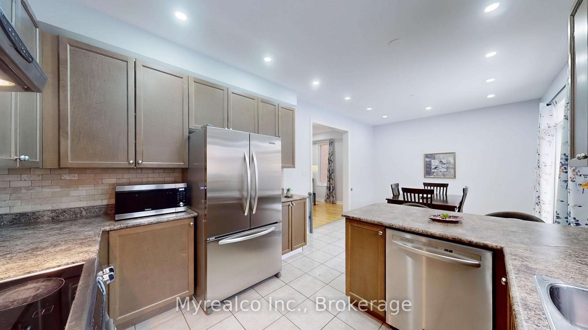 Photo 14 of 33 Windflower Road, Brampton, Northwest Sandalwood Parkway — HOMEH
