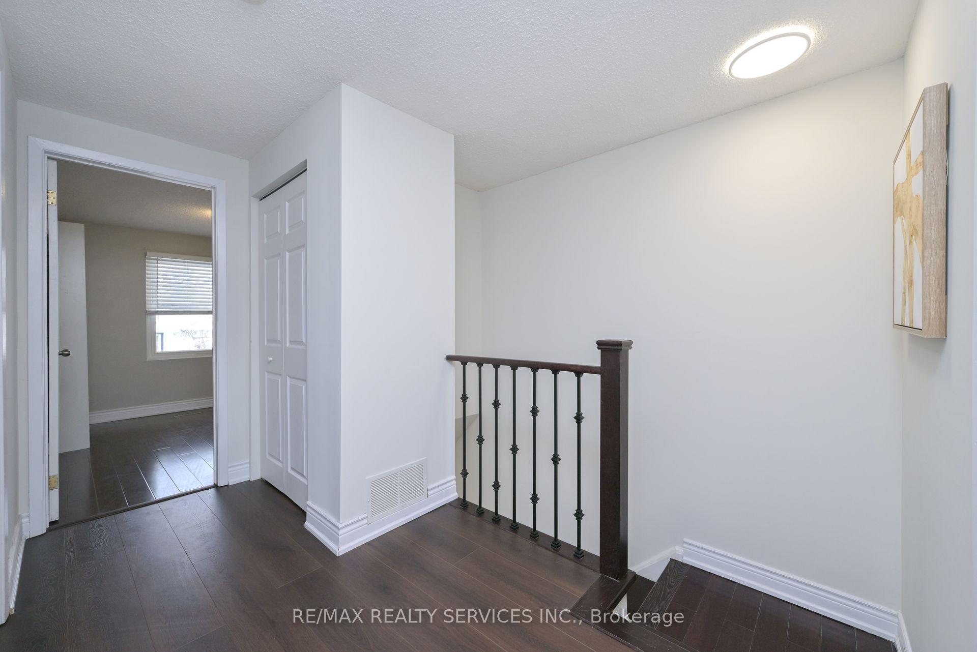 Photo 17 of 54 Nancy McCredie Drive, Brampton, Brampton West — HOMEH