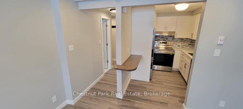 Photo 2 of Unit 11, 25 Second Street, Gravenhurst, Muskoka (S) — HOMEH