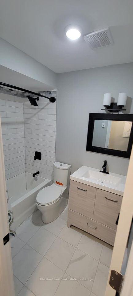 Photo 4 of Unit 11, 25 Second Street, Gravenhurst, Muskoka (S) — HOMEH