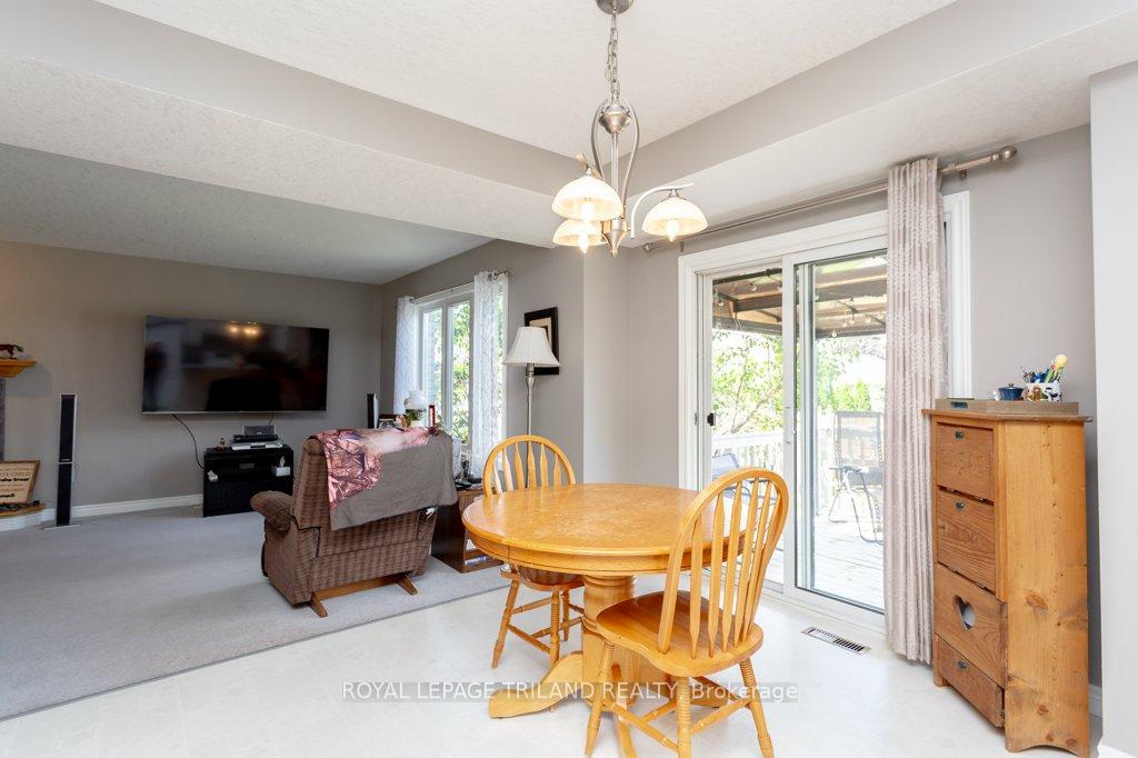 Photo 4 of 25 Steeplechase Court, St. Thomas — HOMEH
