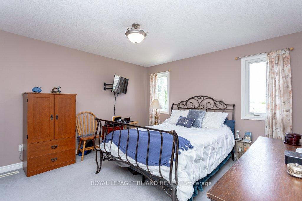 Photo 8 of 25 Steeplechase Court, St. Thomas — HOMEH