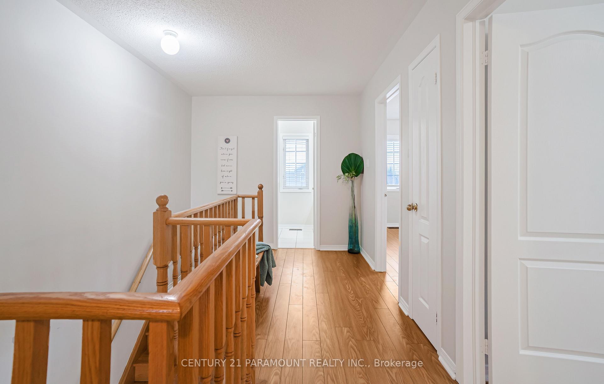 Photo 15 of 43 Crystal Glen Crescent, Brampton, Credit Valley — HOMEH