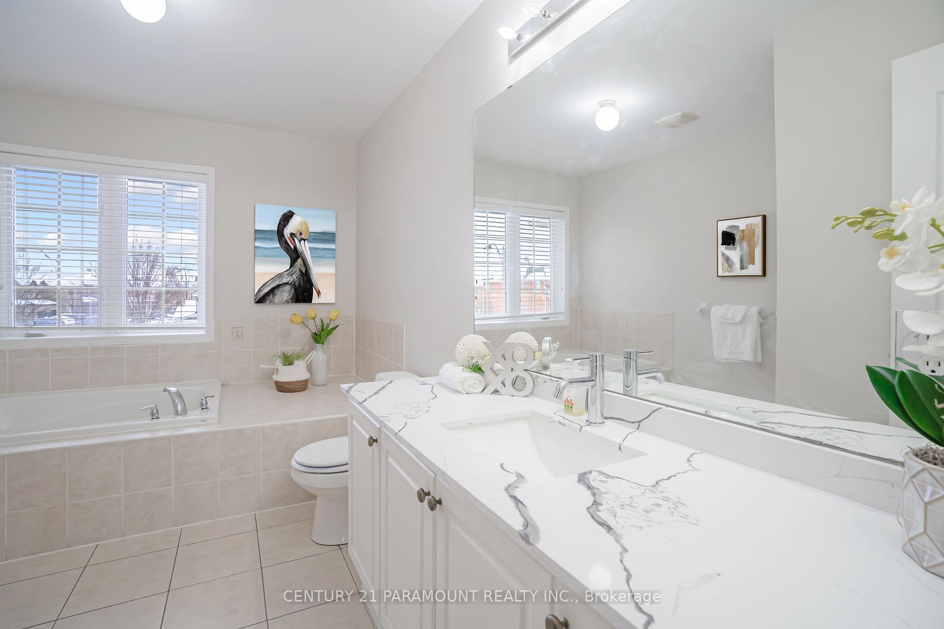 Photo 24 of 43 Crystal Glen Crescent, Brampton, Credit Valley — HOMEH