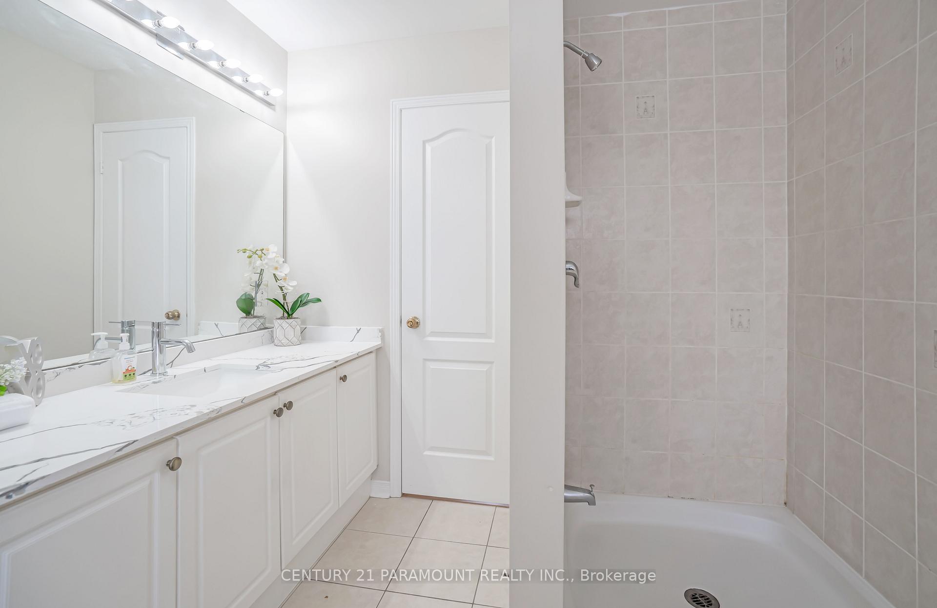 Photo 28 of 43 Crystal Glen Crescent, Brampton, Credit Valley — HOMEH