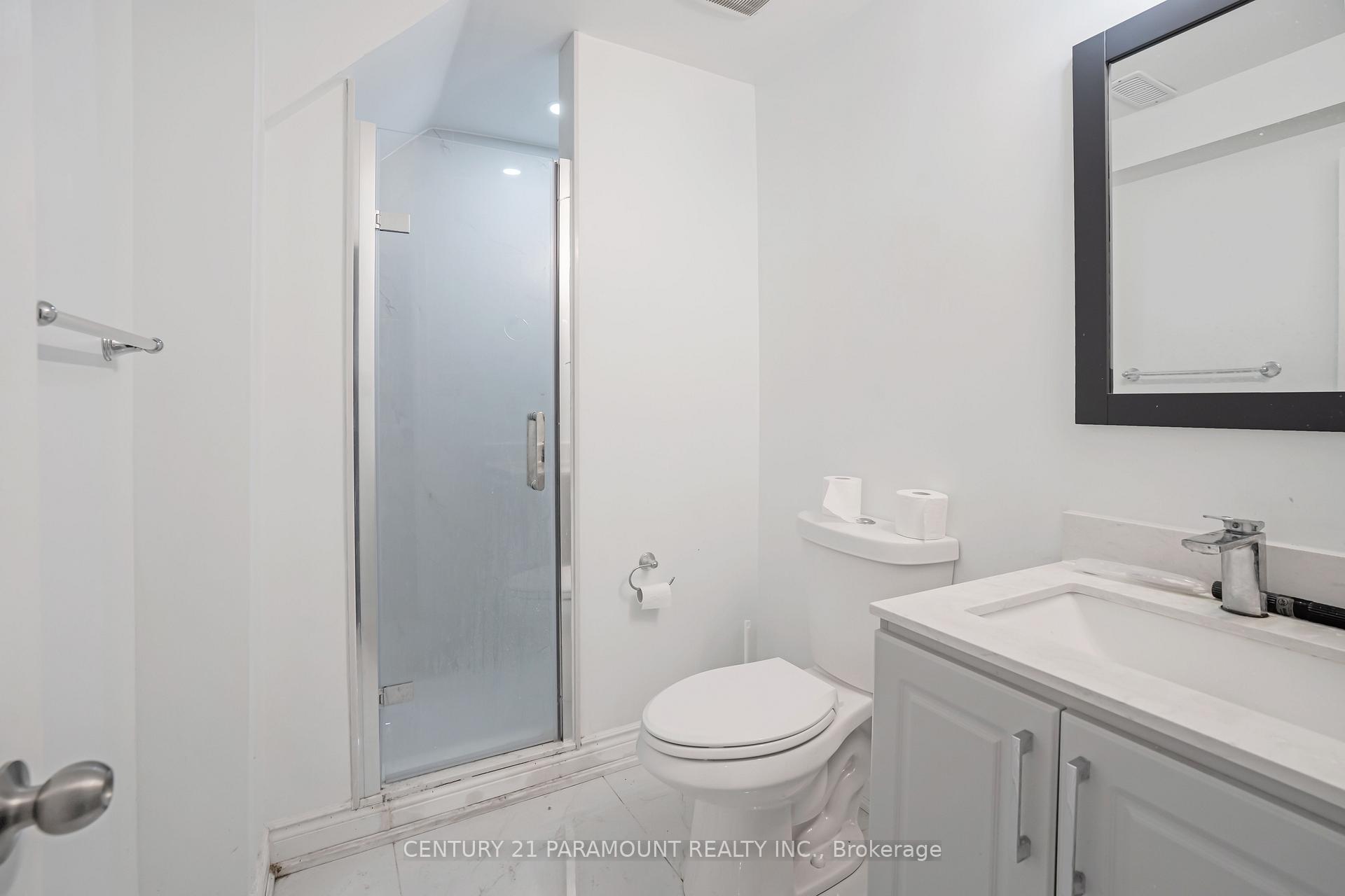 Photo 42 of 43 Crystal Glen Crescent, Brampton, Credit Valley — HOMEH