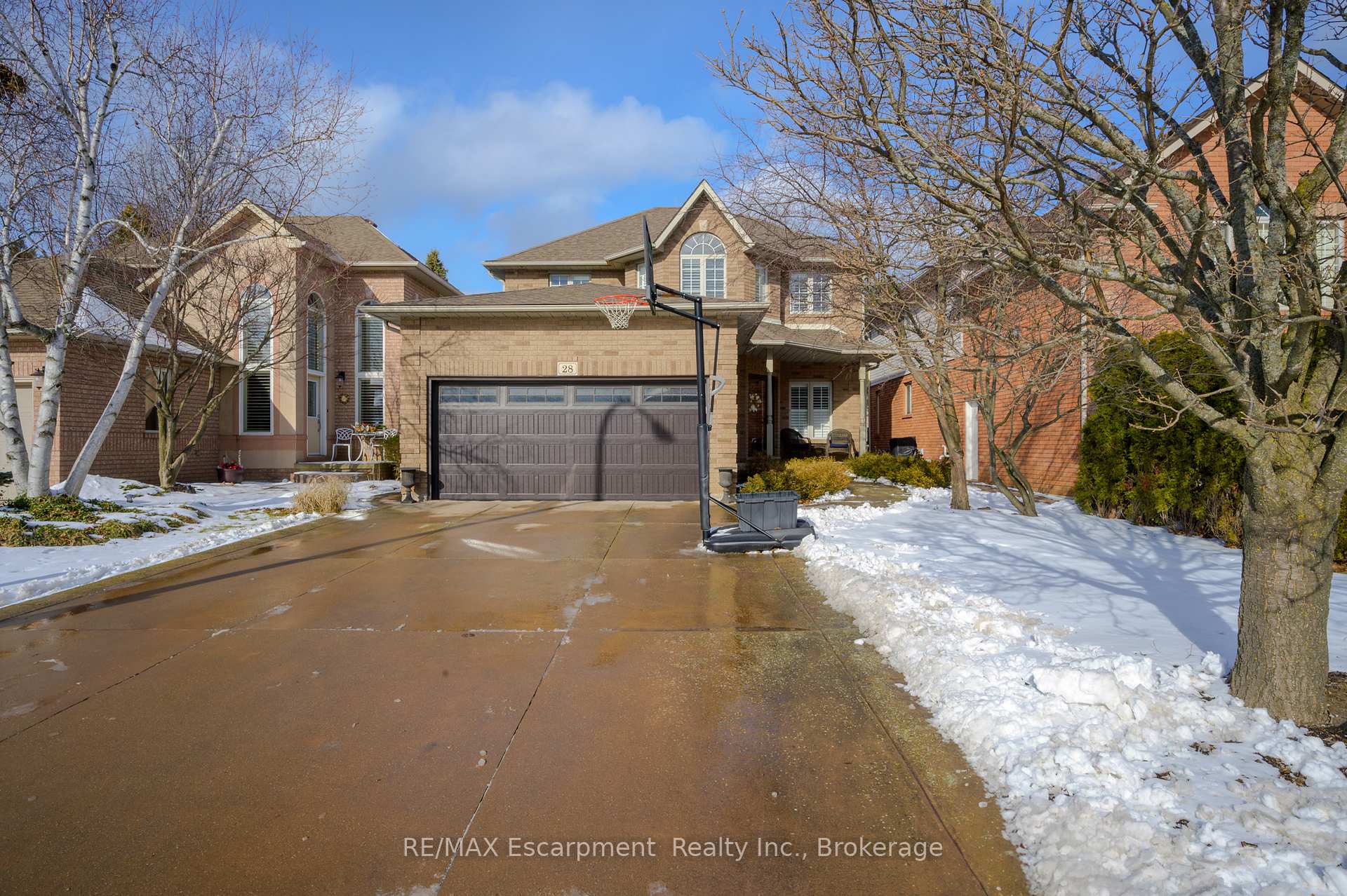 Photo 1 of 28 Steeplechase Drive, Hamilton, Meadowlands — HOMEH