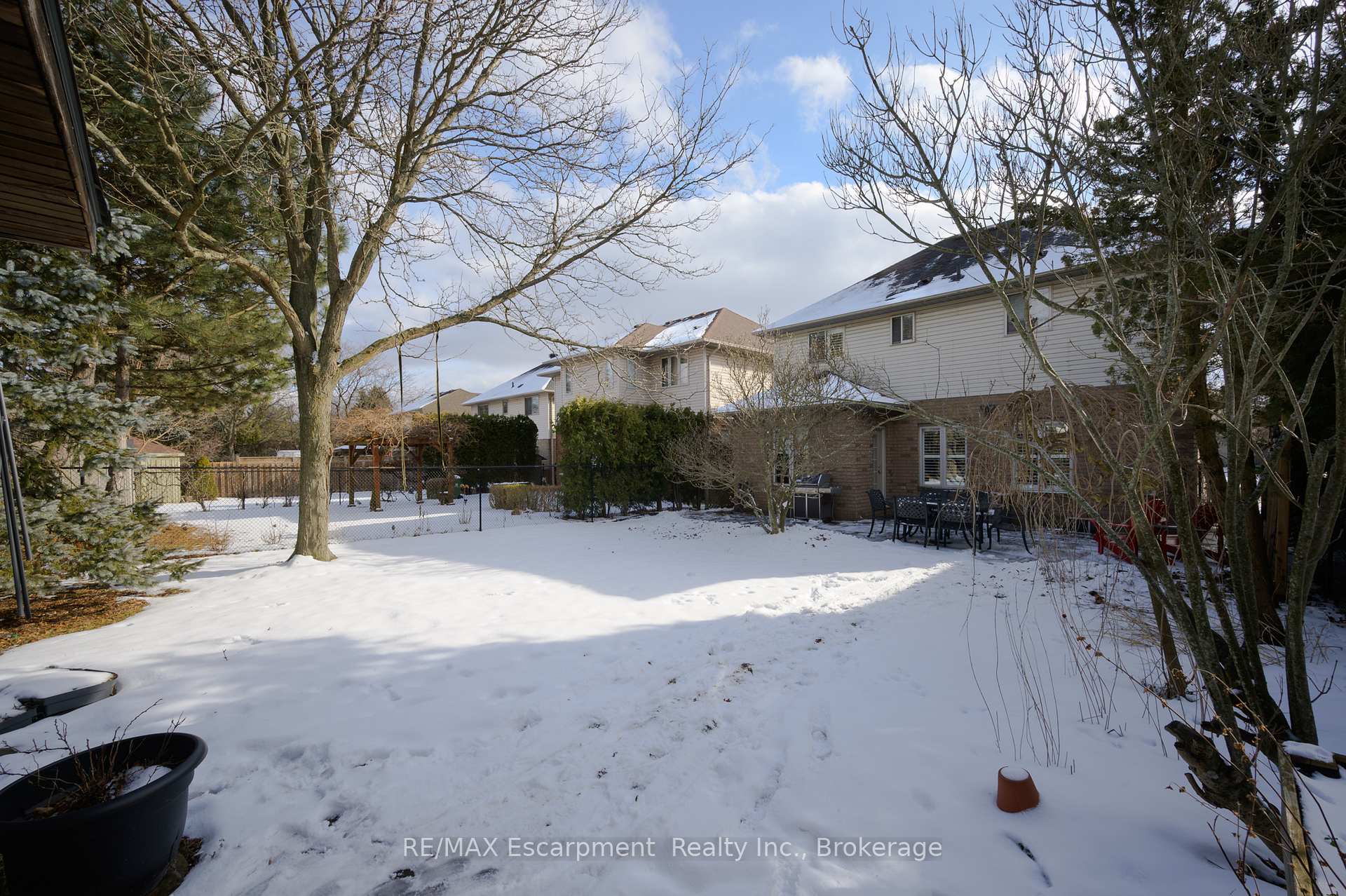 Photo 28 of 28 Steeplechase Drive, Hamilton, Meadowlands — HOMEH